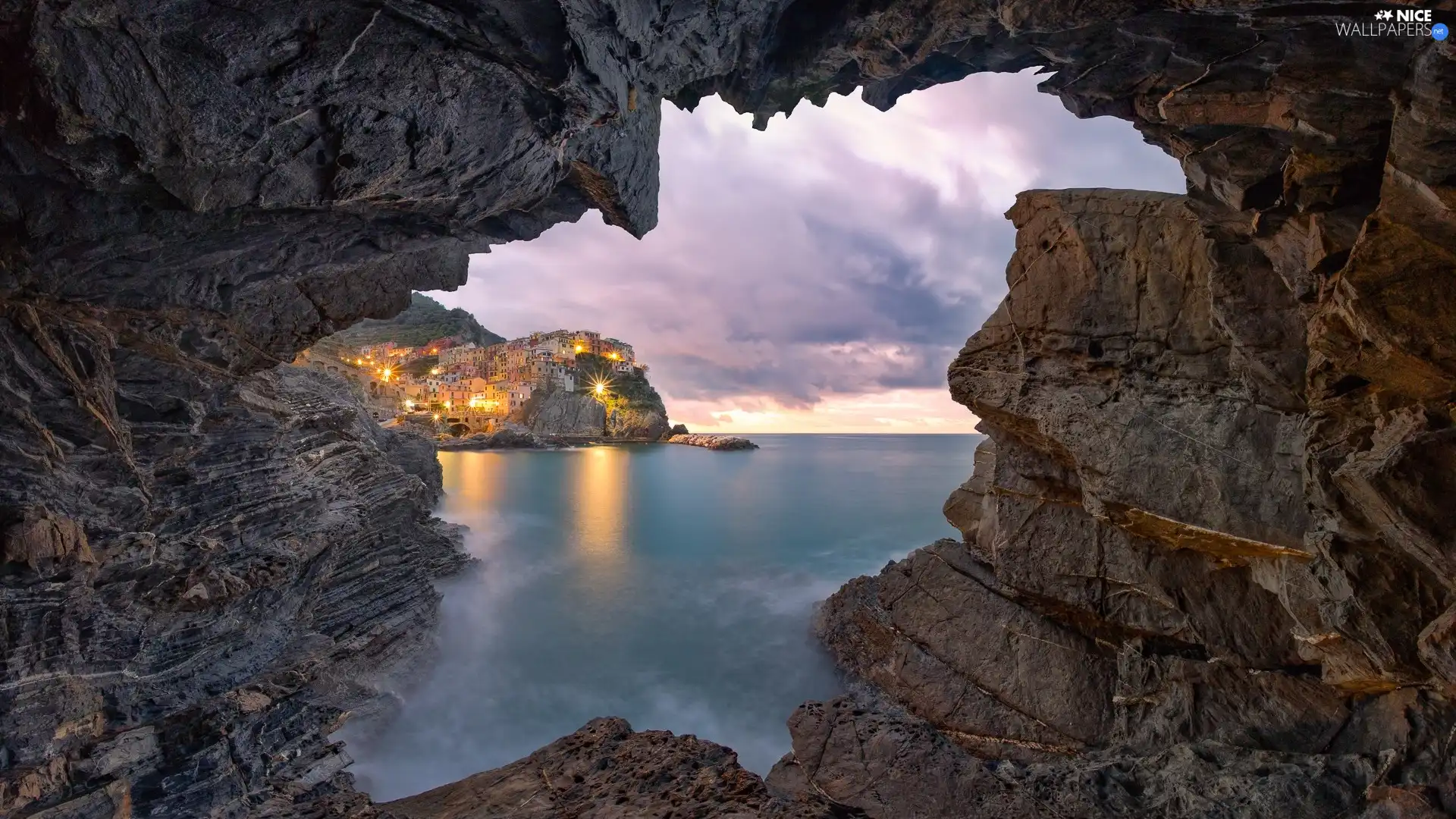 Houses, Riomaggiore Municipality, Cinque Terre, clouds, Ligurian Sea, Italy, Manarola, rocks, light, color