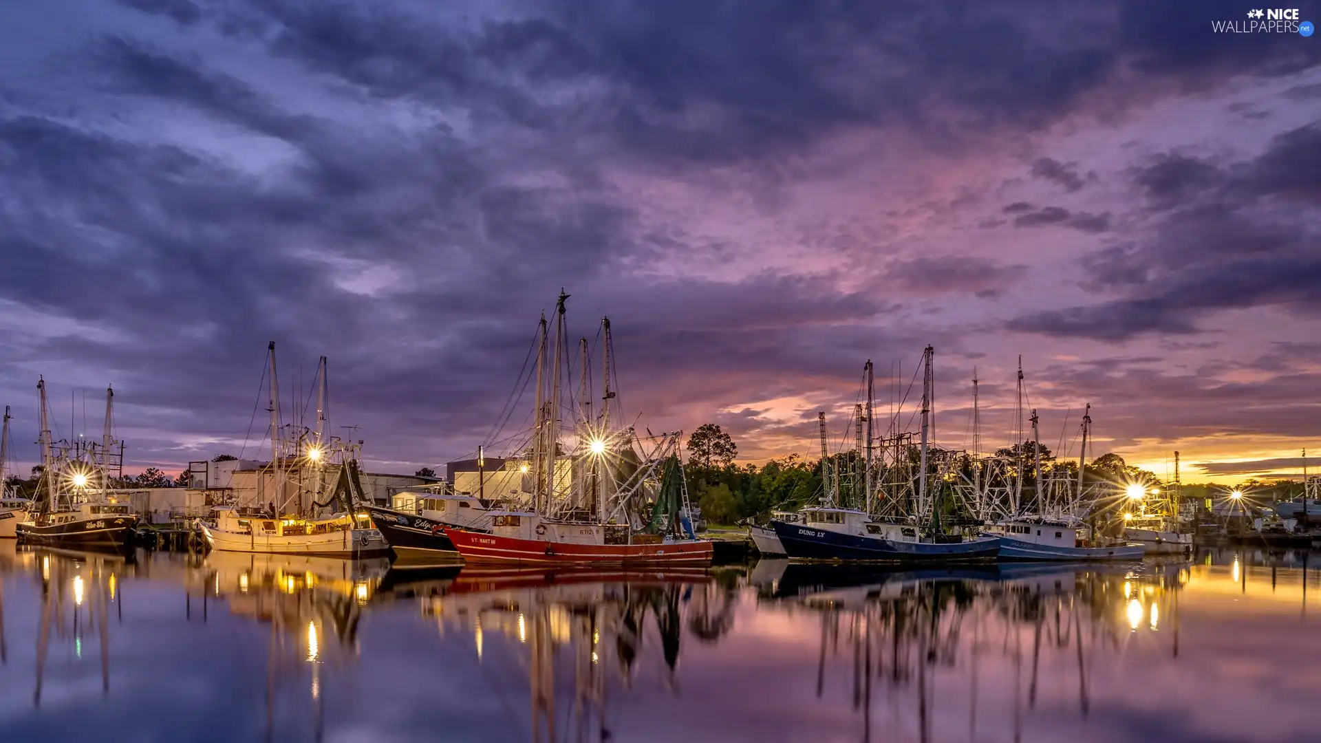 viewes, Sailboats, Great Sunsets, trees, port, light, clouds