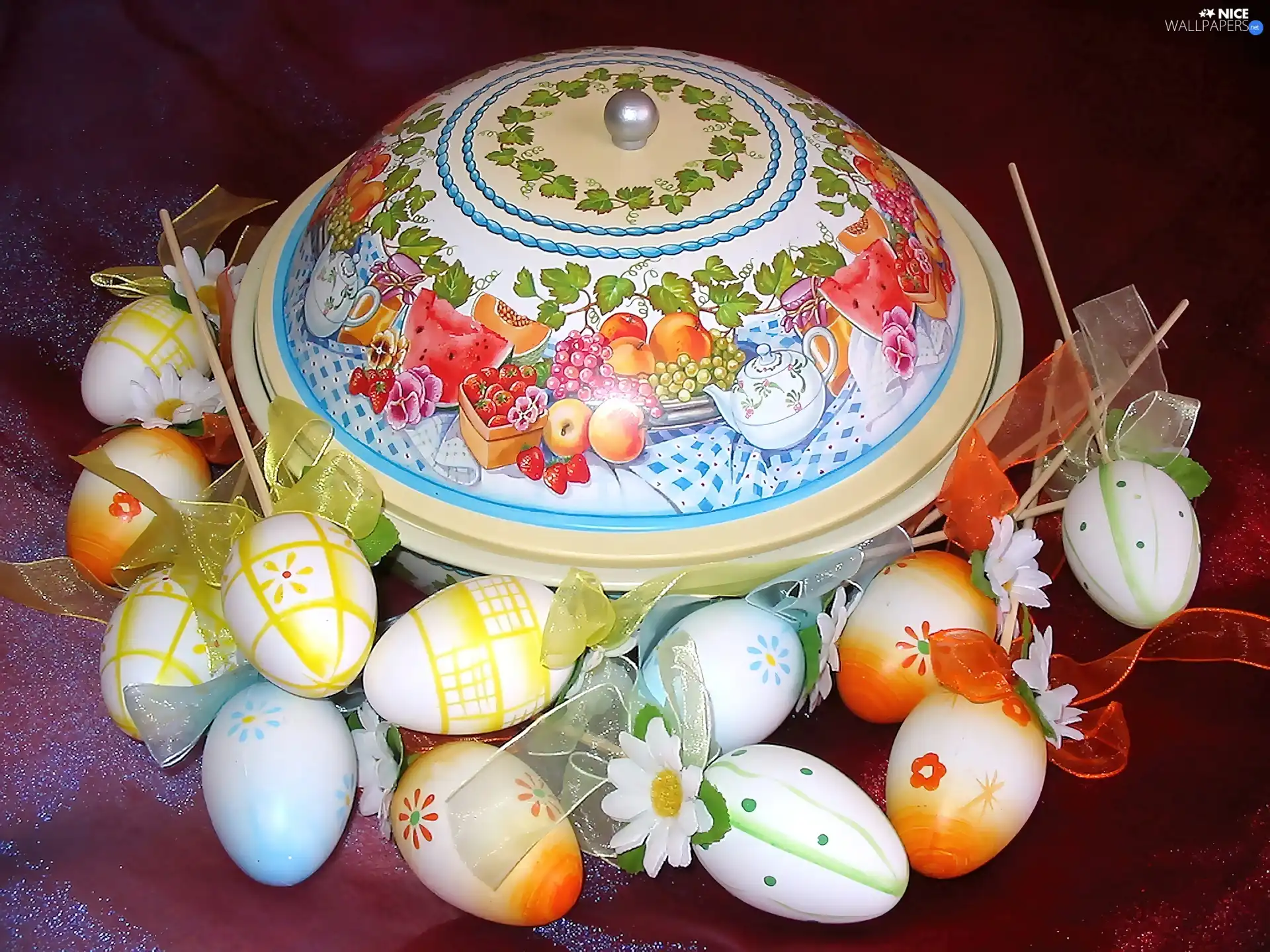 Easter, eggs