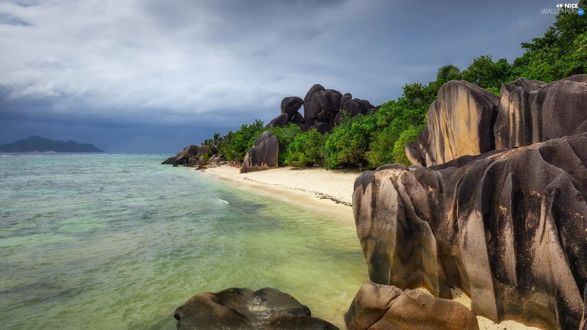 sea, La Digue Island, rocks, boulders, clouds, Seychelles, Palms, VEGETATION, Anse Source dArgent Beach