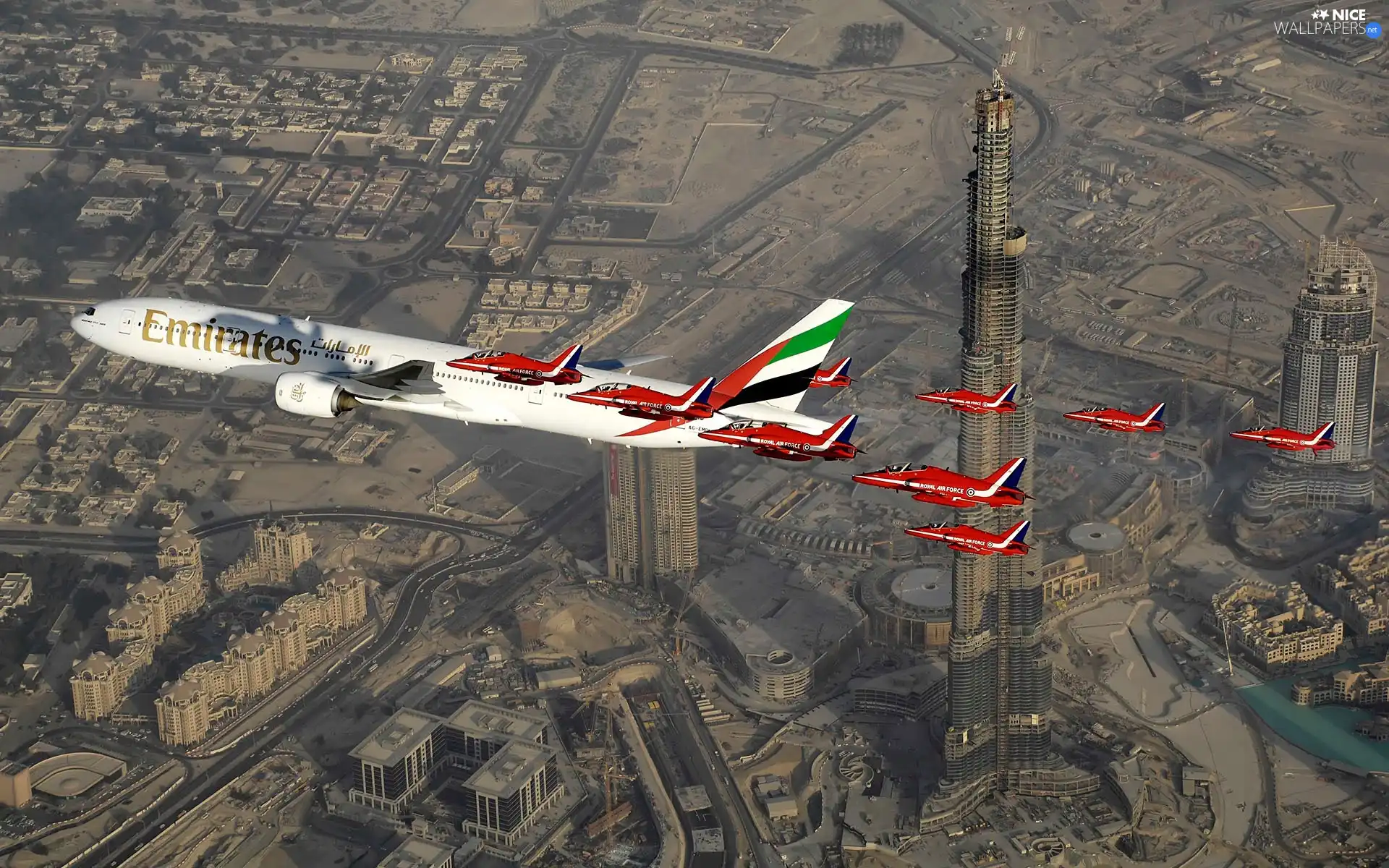 plane, passenger, scraper, clouds, Dubaj