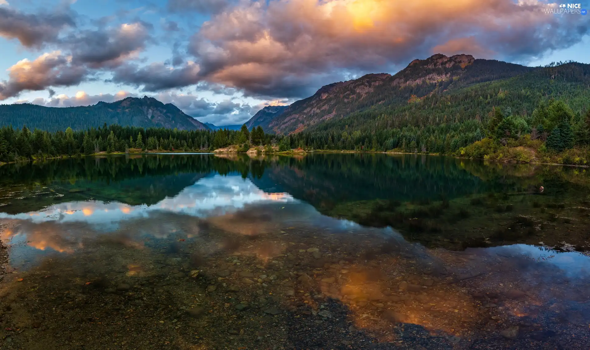 viewes, lake, clouds, trees, Mountains, forest, reflection