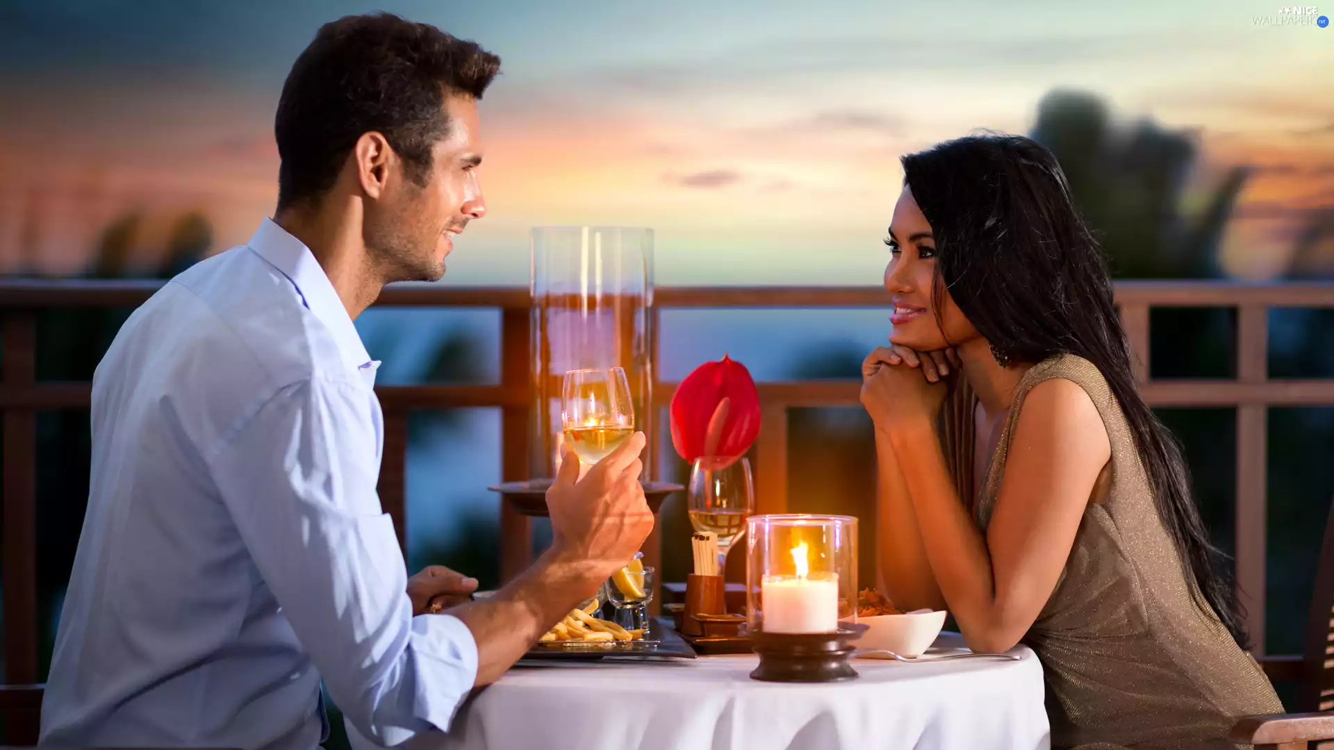 a man, dinner, Smile, Romantic, Wine, Women, lovers, Candles