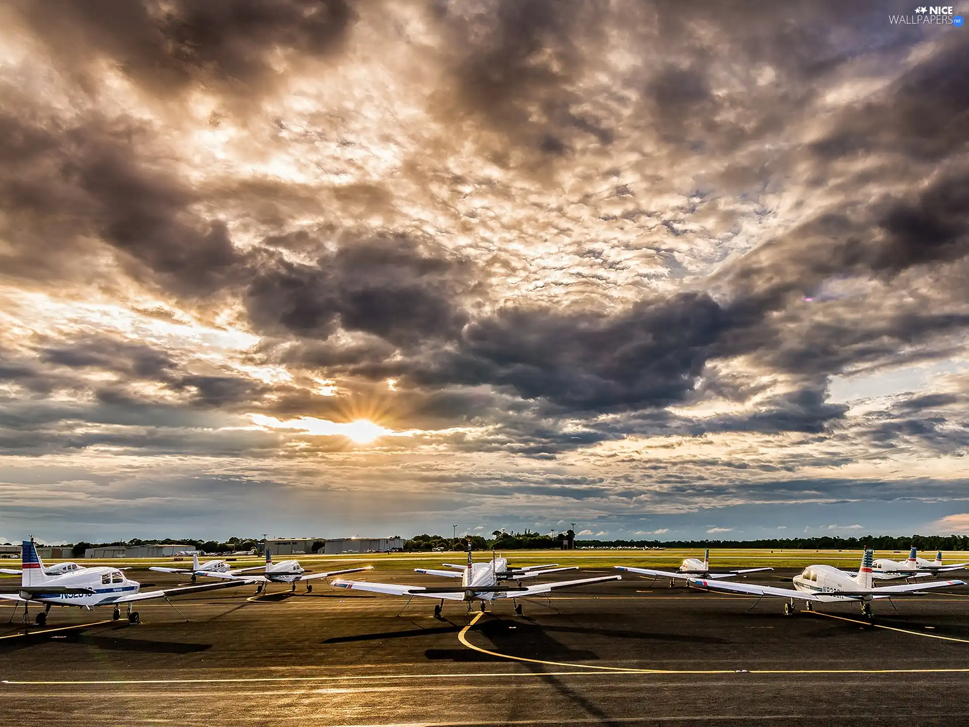 Sky, Planes, airport, clouds