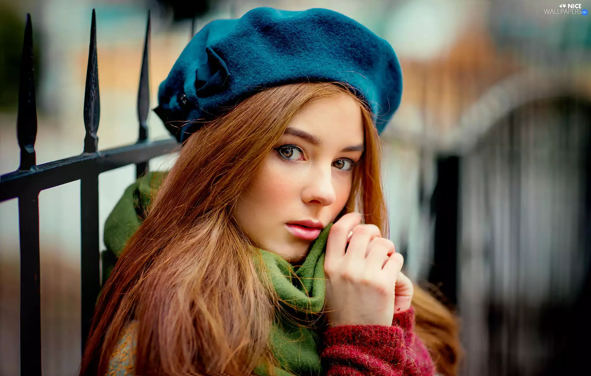 beret, blurry background, Aleksandra Girskaya, model, Women