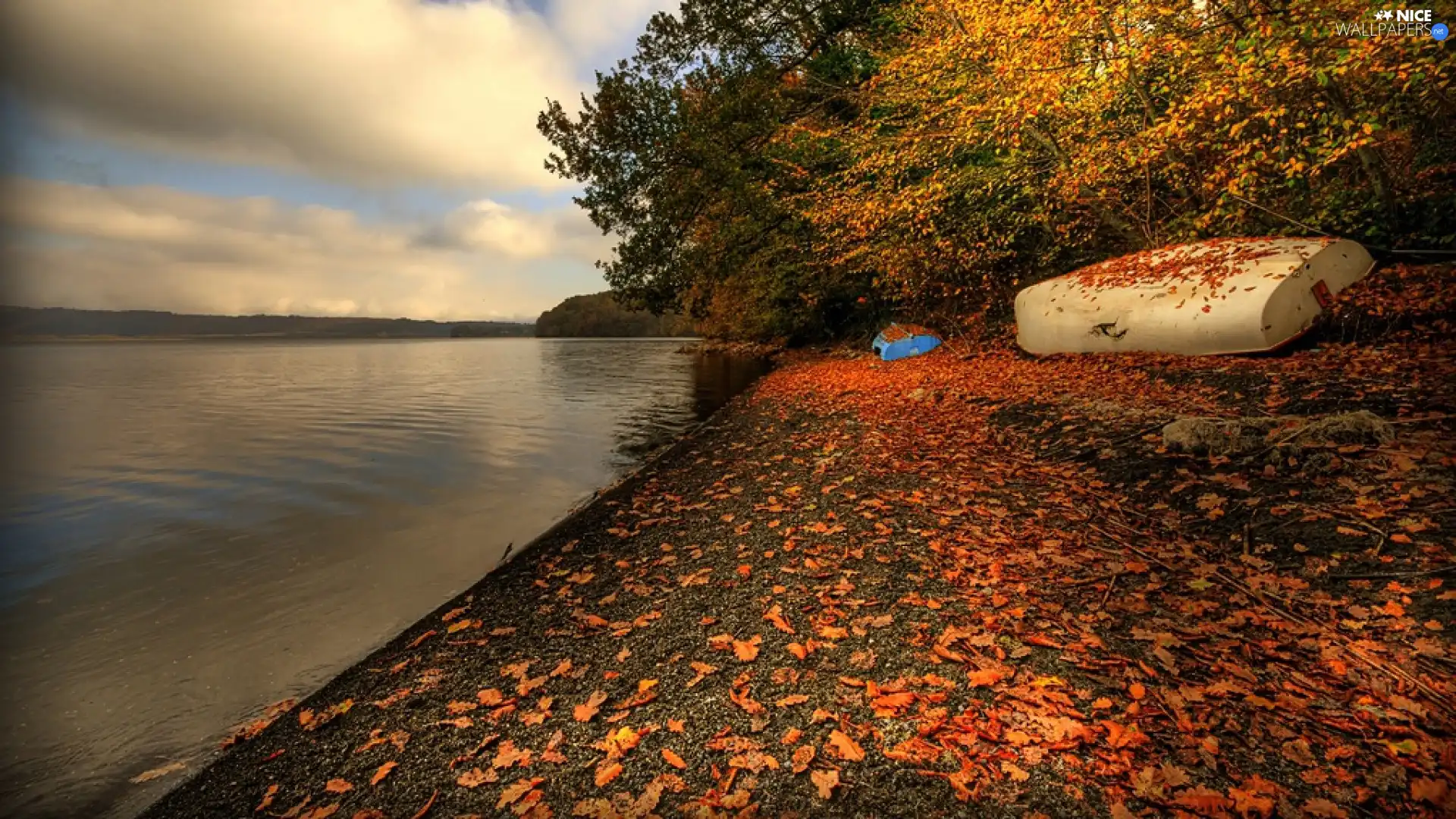 autumn, lake, Beaches - Nice wallpapers: 1920x1080