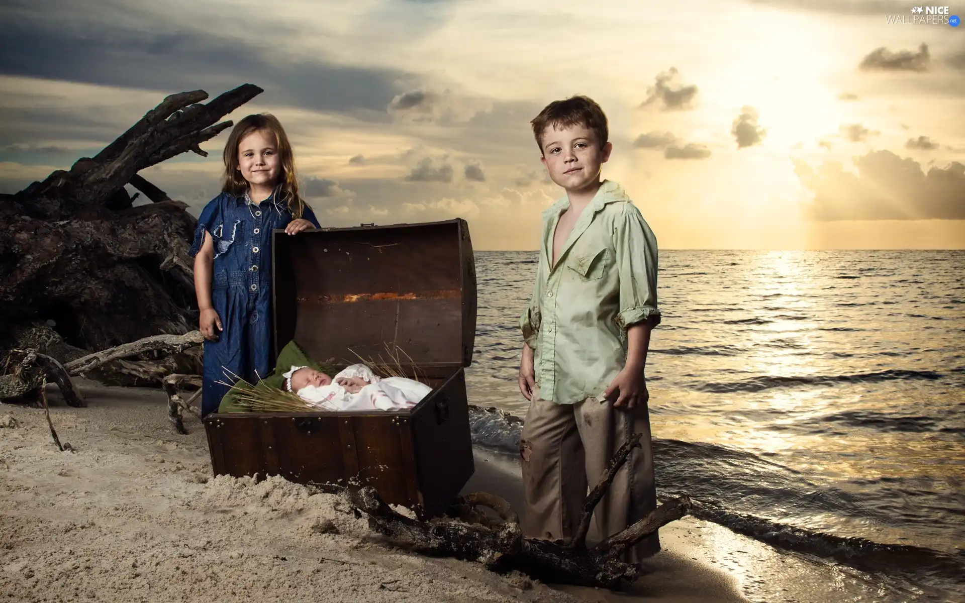 girl, trunk, babe, boy