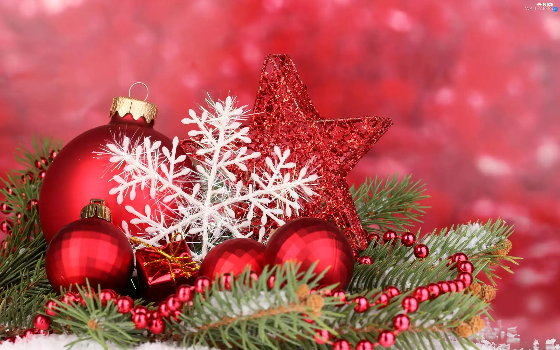 Red, star, headdress, baubles