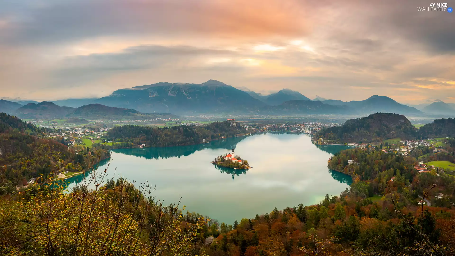 Fog, woods, VEGETATION, Mountains, autumn, trees, Blejski Otok Island, clouds, Julian Alps, Slovenia, Sunrise, viewes, Lake Bled