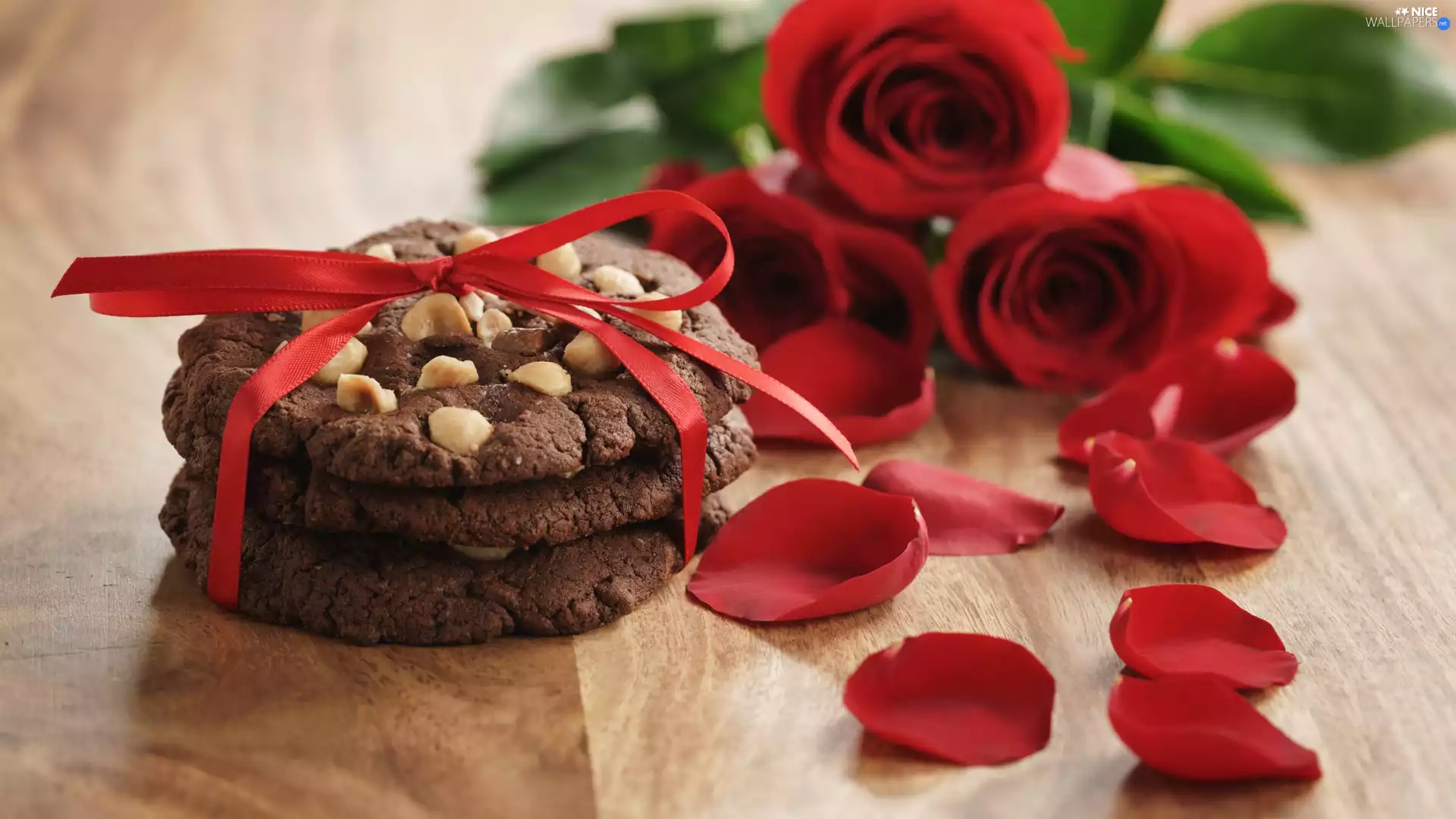 Red, Cookies, flakes, blur, roses, ribbon