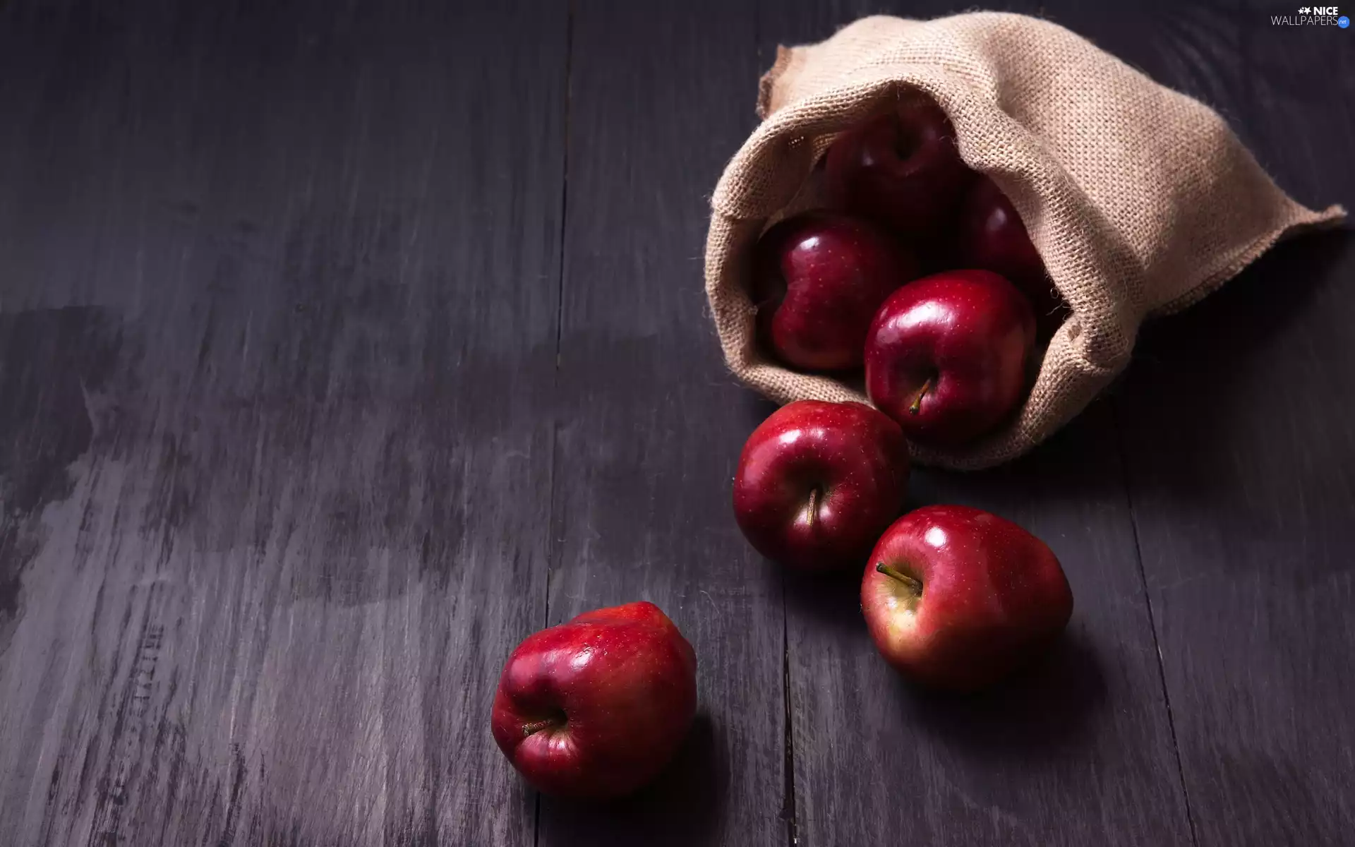 boarding, apples, bag