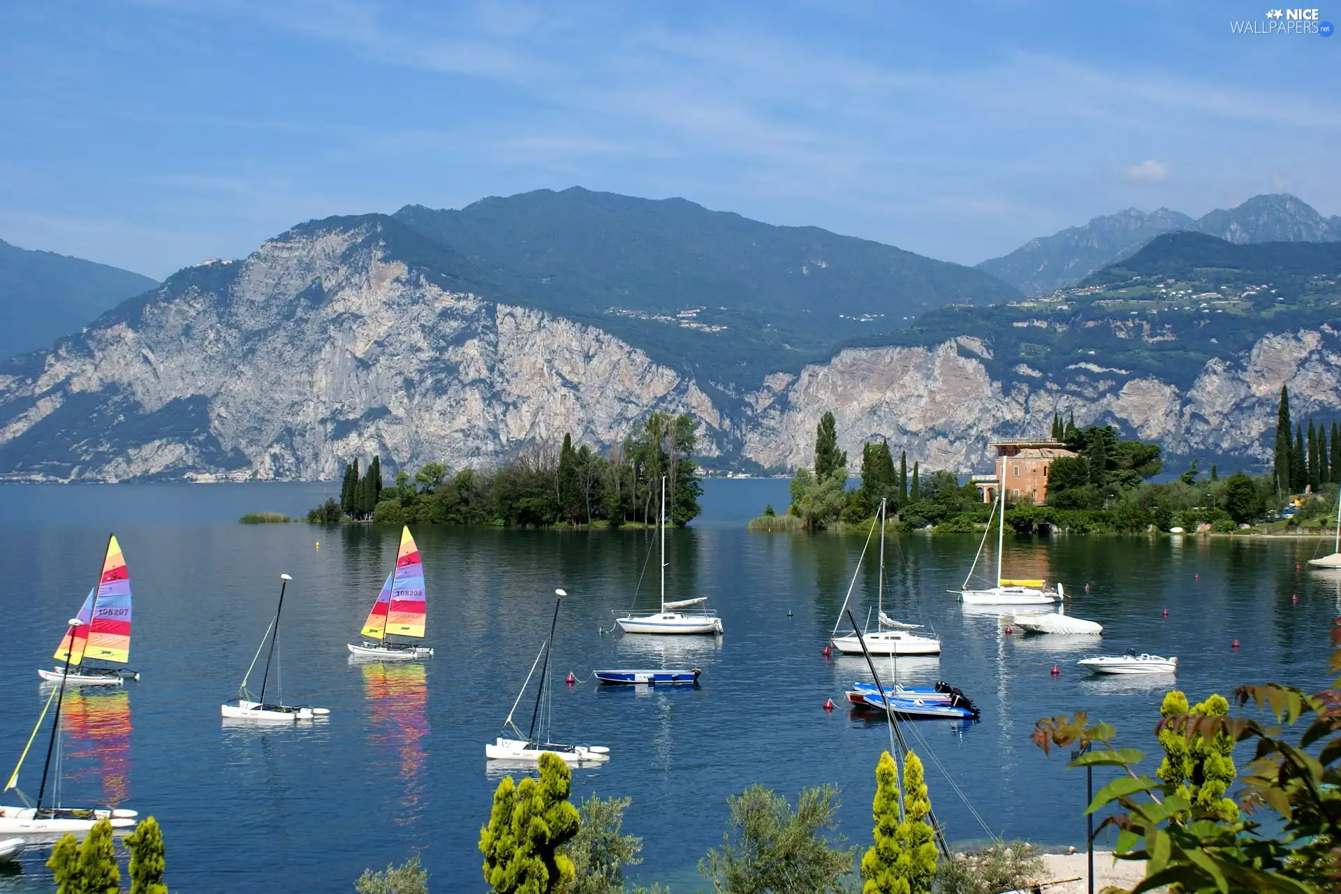 Boats, Mountains, lake