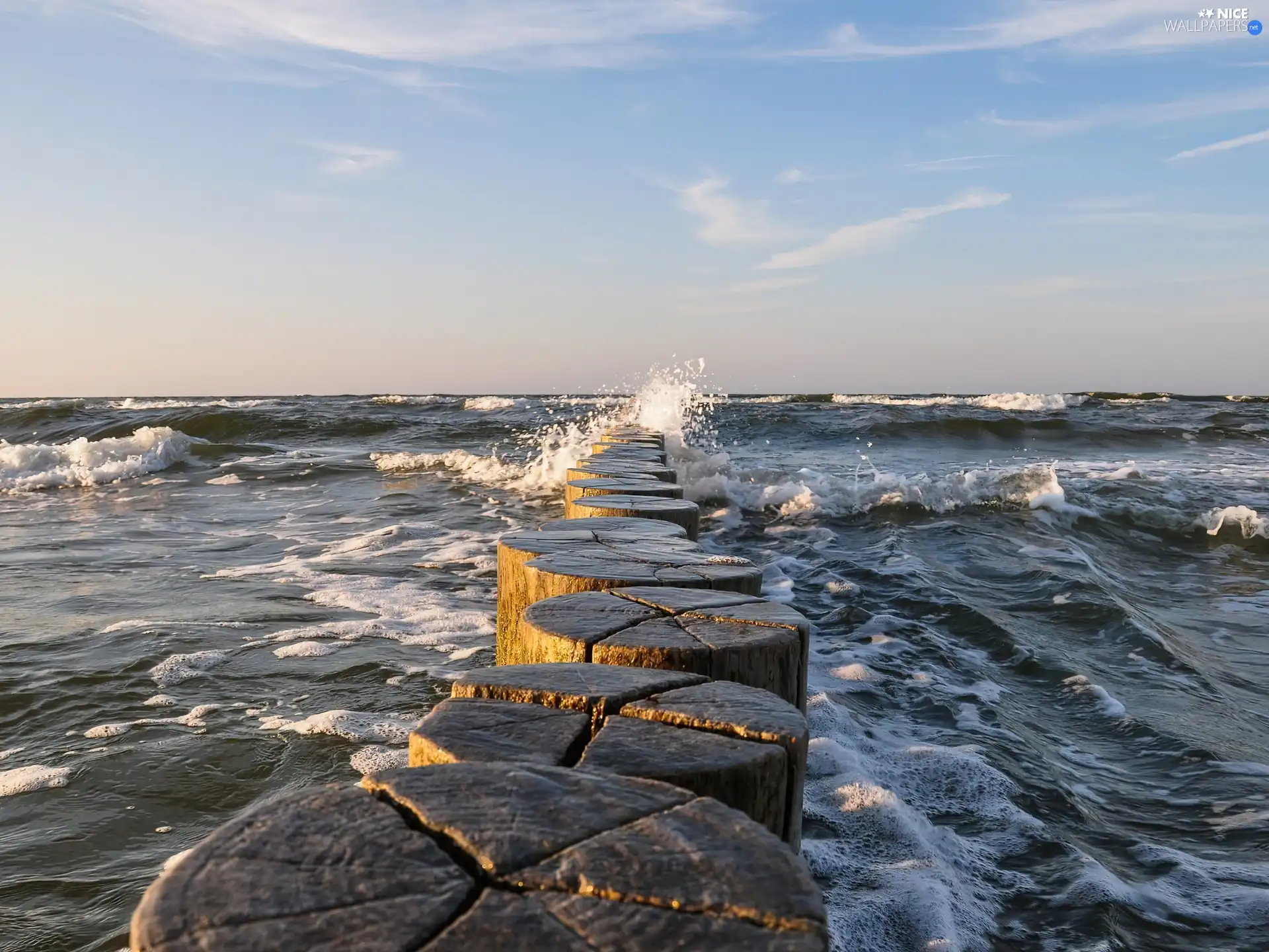 sea, breakwater