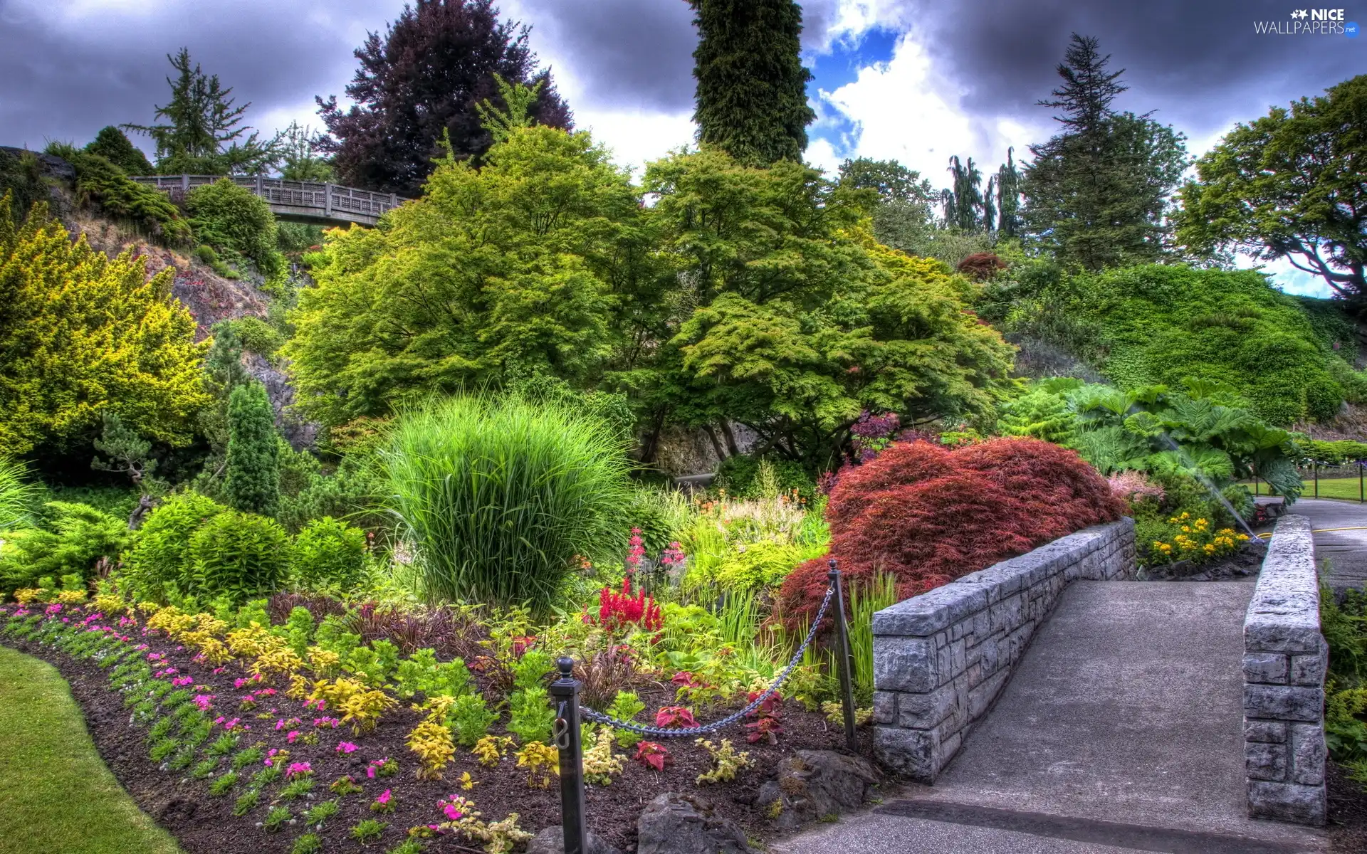 Garden, bridges