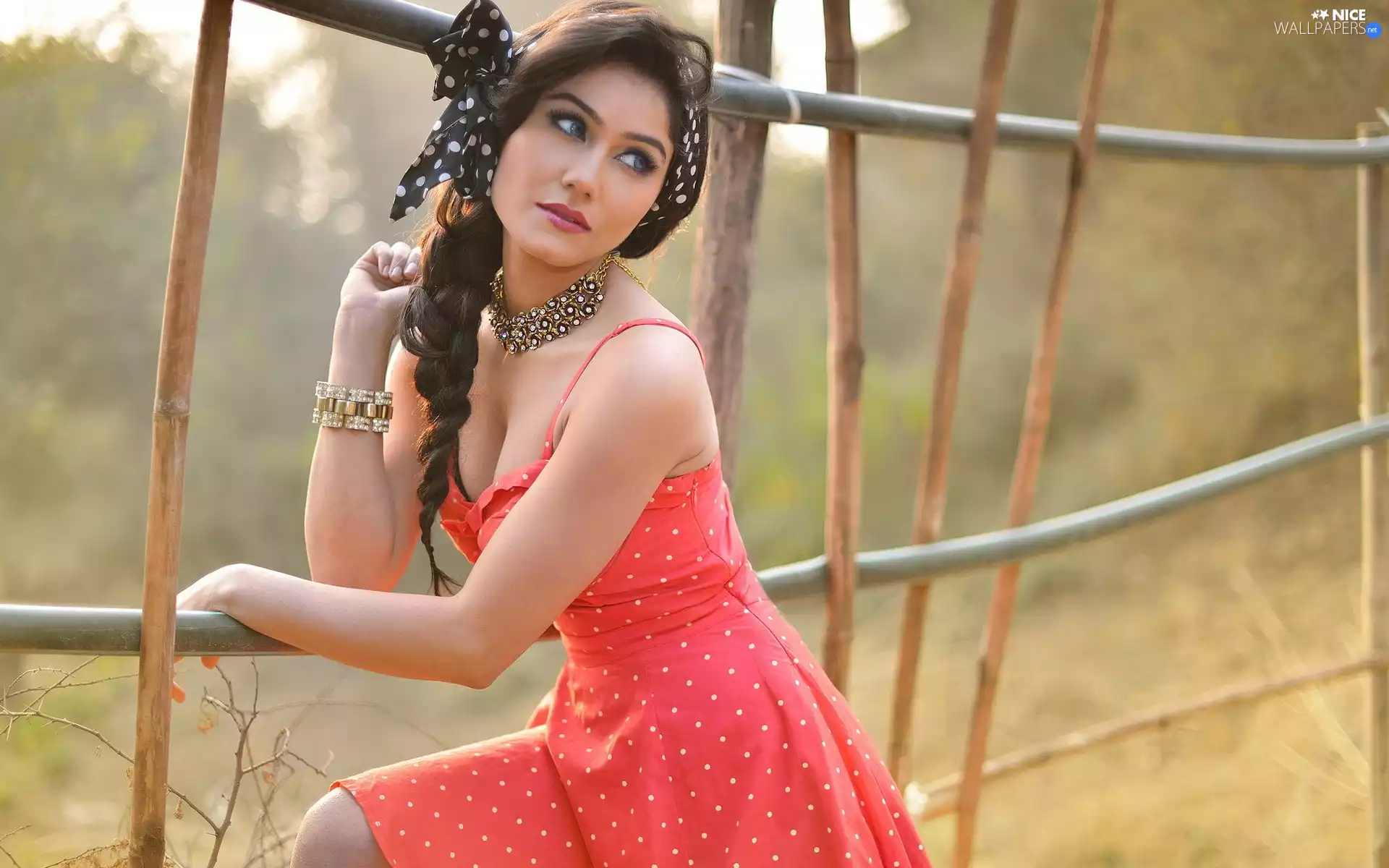 jewellery, make-up, brunette, pigtail, Beauty