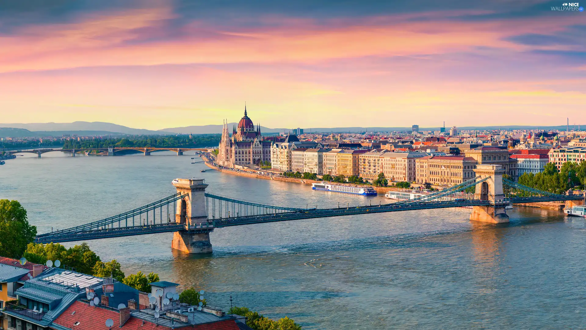 Chain Bridge, vessels, Budapest, River Danube, Hungary