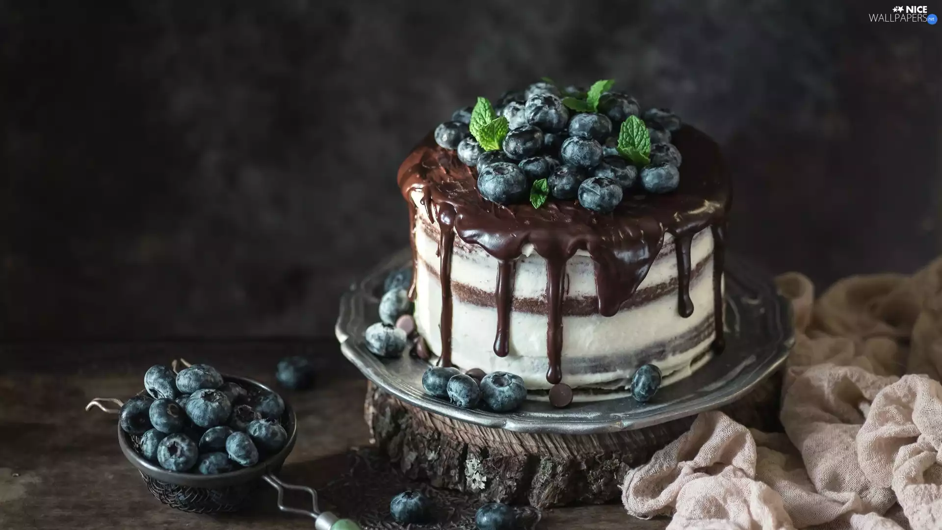 cake, blueberries