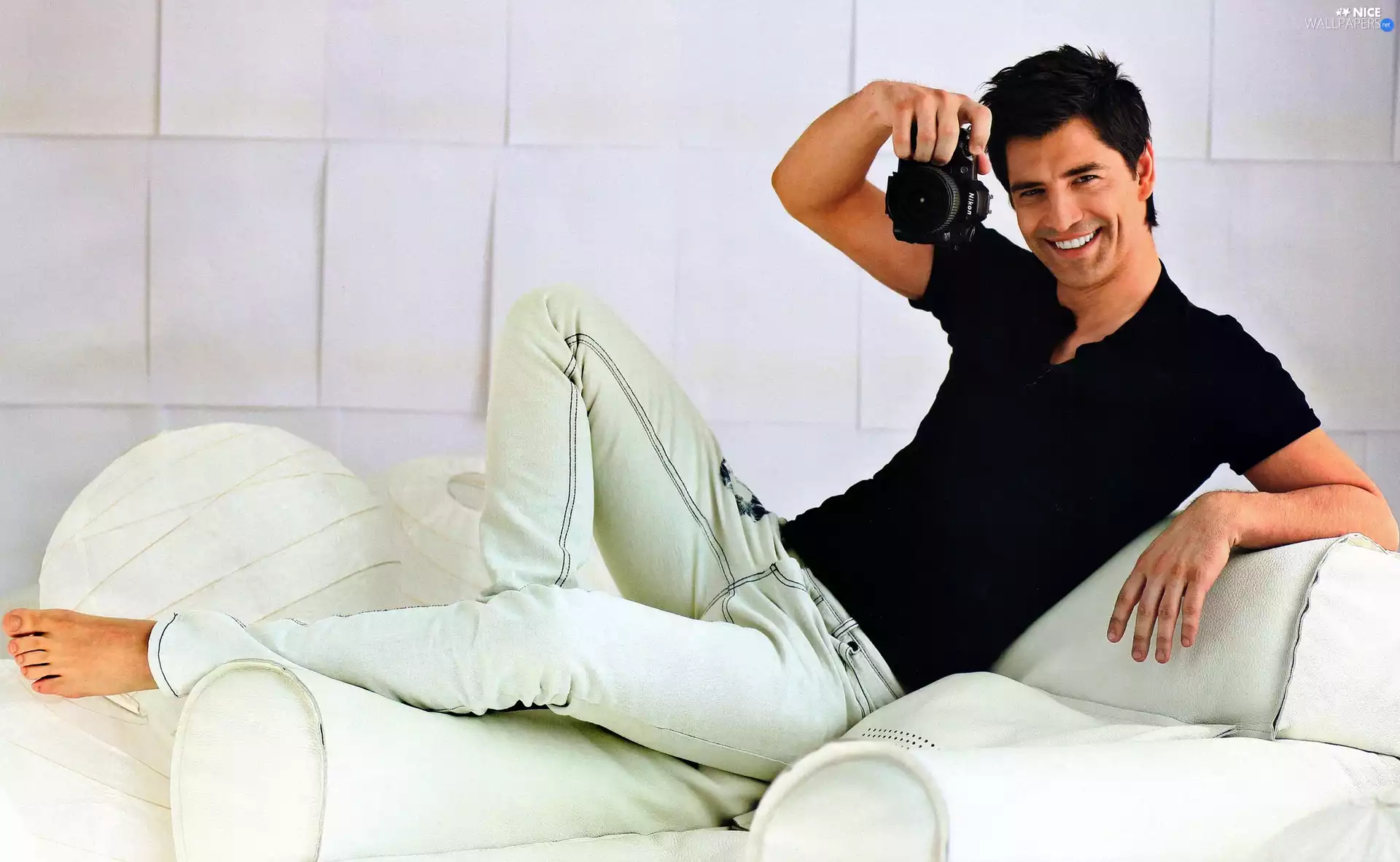 Smile, Sakis Rouvas, Camera