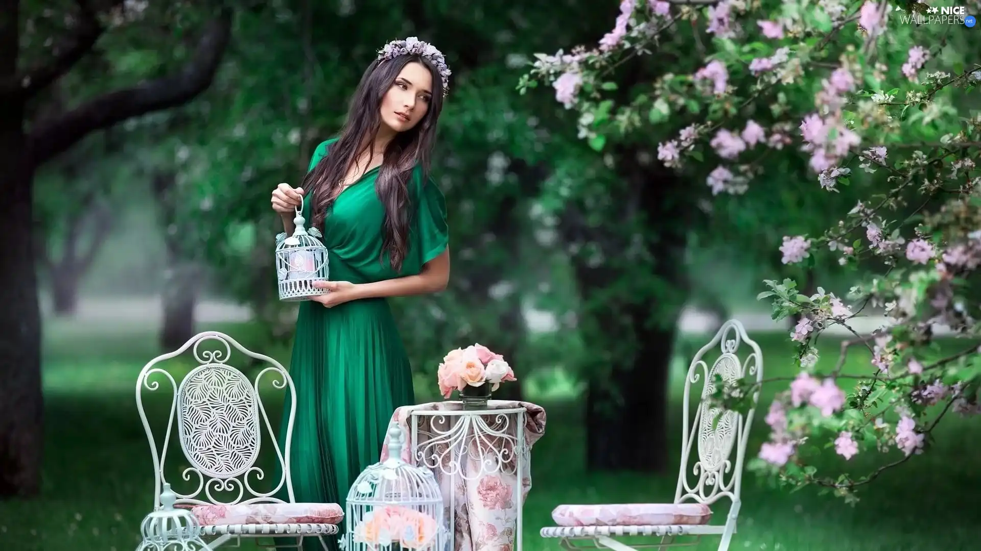 flourishing, Park, Women, trees, dress, lantern, chairs, viewes, trees, table, Green