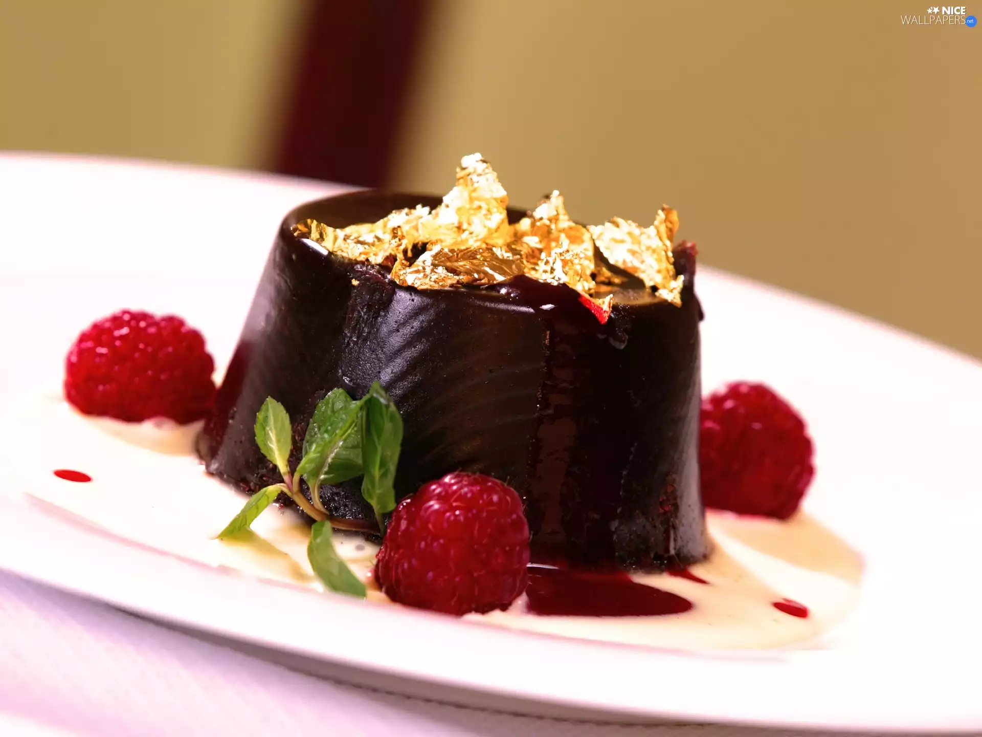 dessert, raspberries, Gold, chocolate