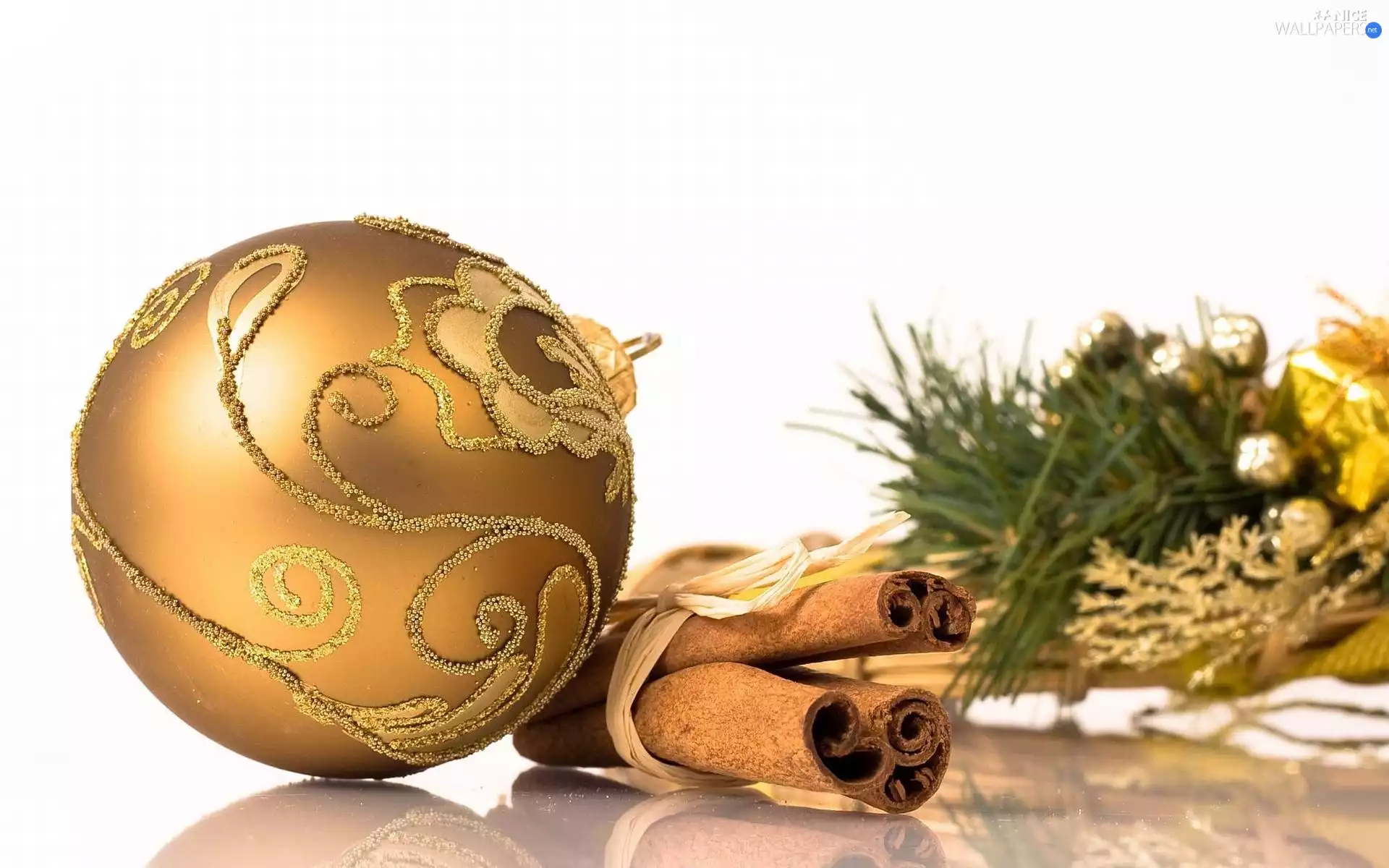 christmas, bauble, cinnamon