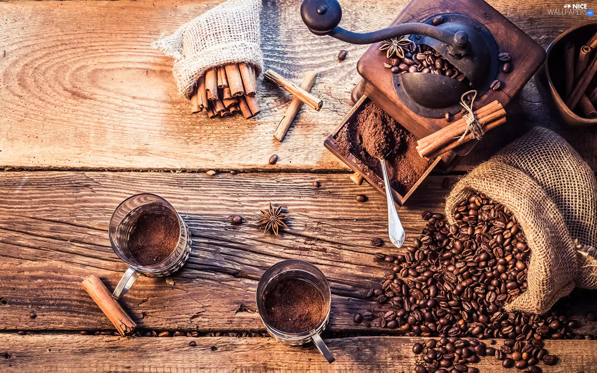 Coffee Grinder, Glass, cinnamon, grains, coffee