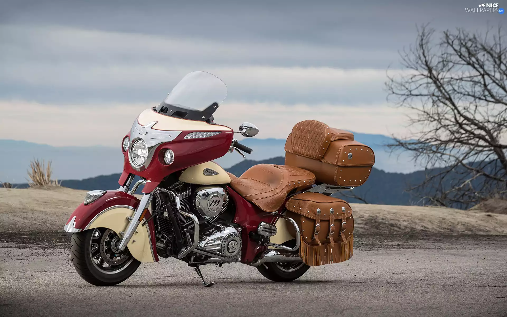 leathers, Indian Motorcycle, leathery, trunk, Finishing, Roadmaster Classic
