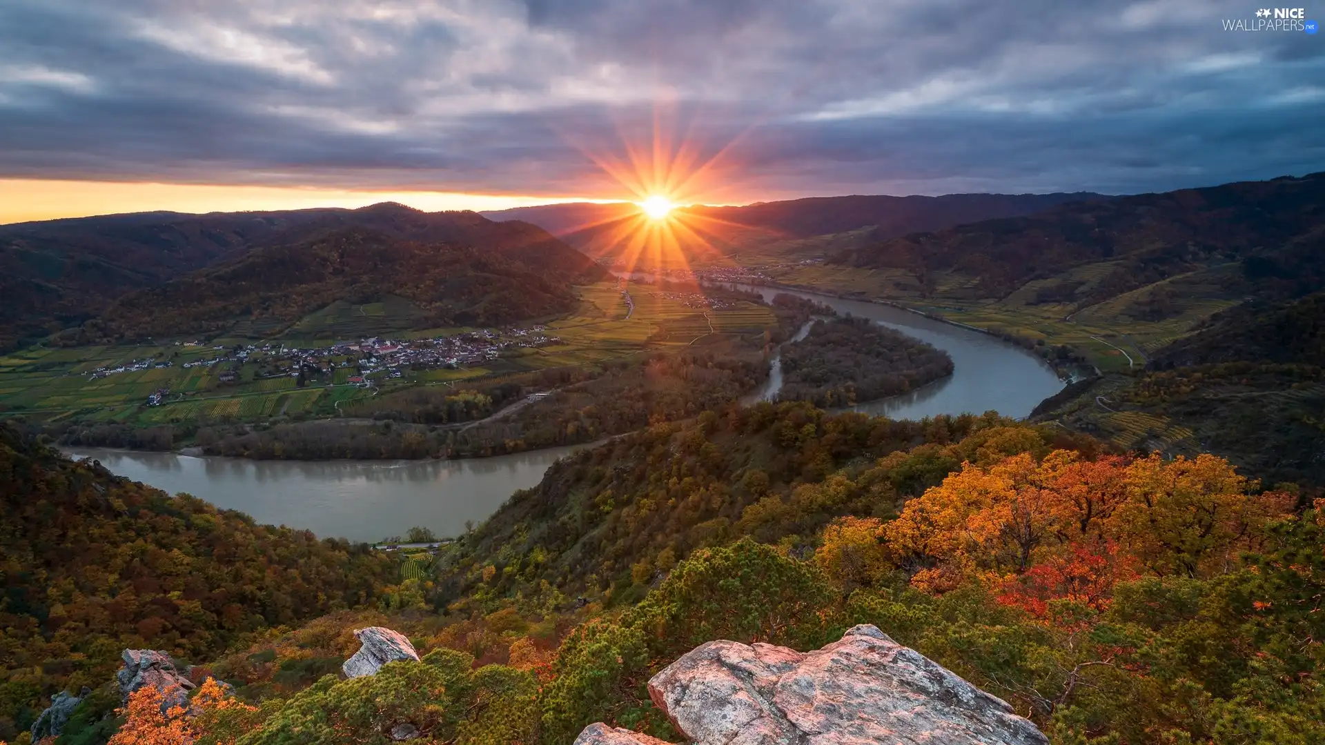 trees, River, Great Sunsets, forest, Mountains, viewes, clouds