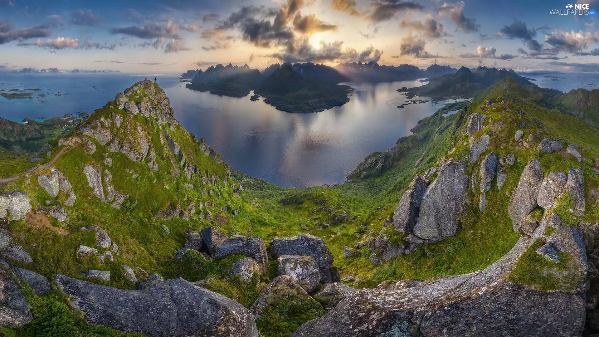 Mountains, Lofoten, Human, North Sea, Norway, rocks, clouds