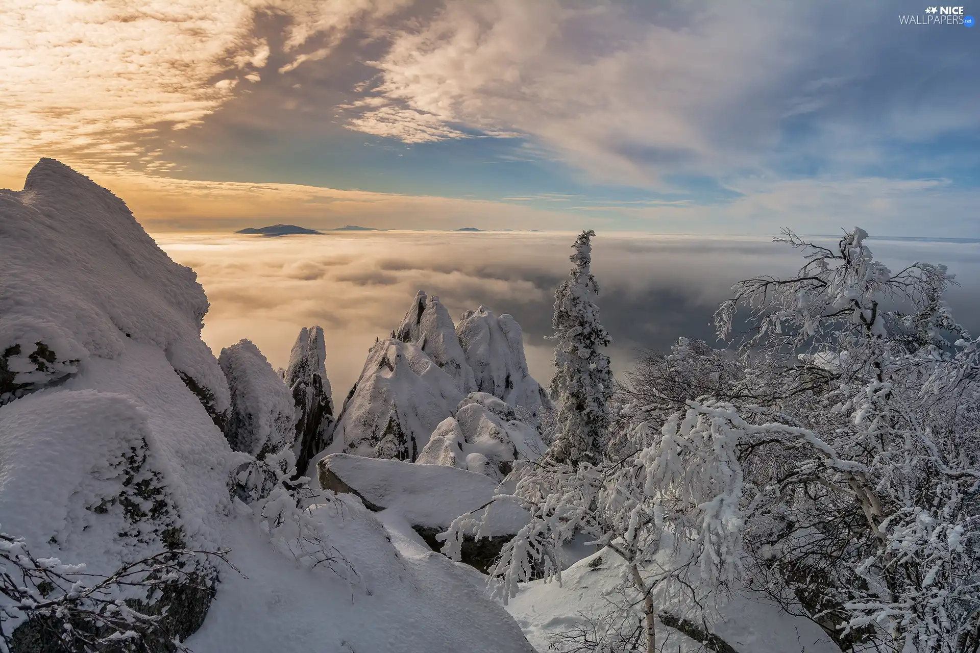 viewes, rocks, Mountains, Fog, peaks, trees, winter, clouds