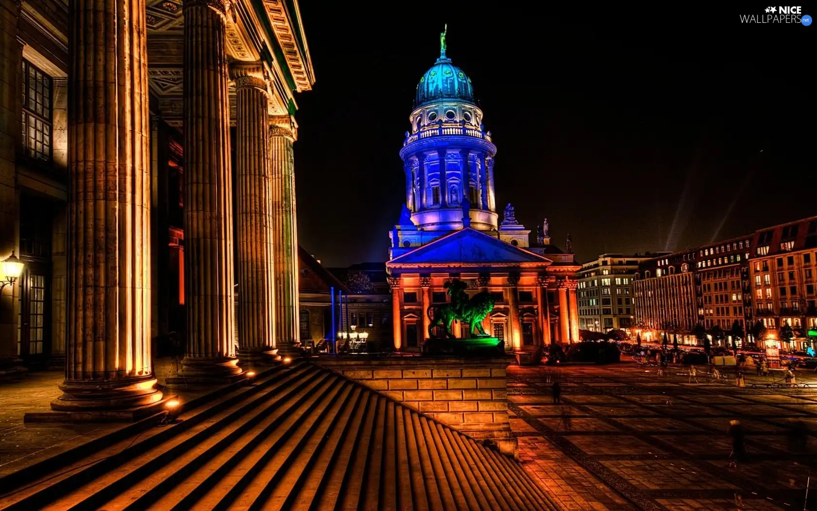 column, Berlin, night