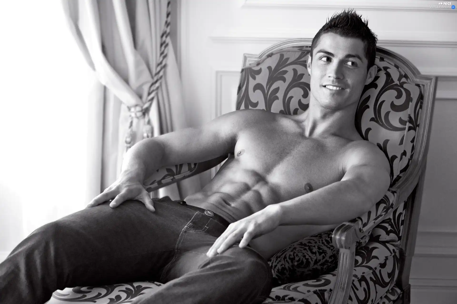 Cristiano Ronaldo, Armchair