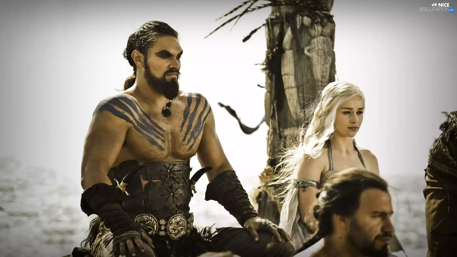 Game of Thrones, Daenerys - Emilia Clarke, Khal Drogo - Jason Momoa, Game Of Thrones