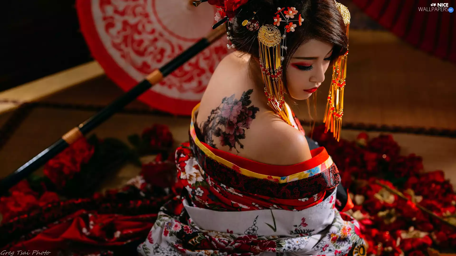 Tattoo, back, Flowers, shoulders, Room, geisha, Women, drag