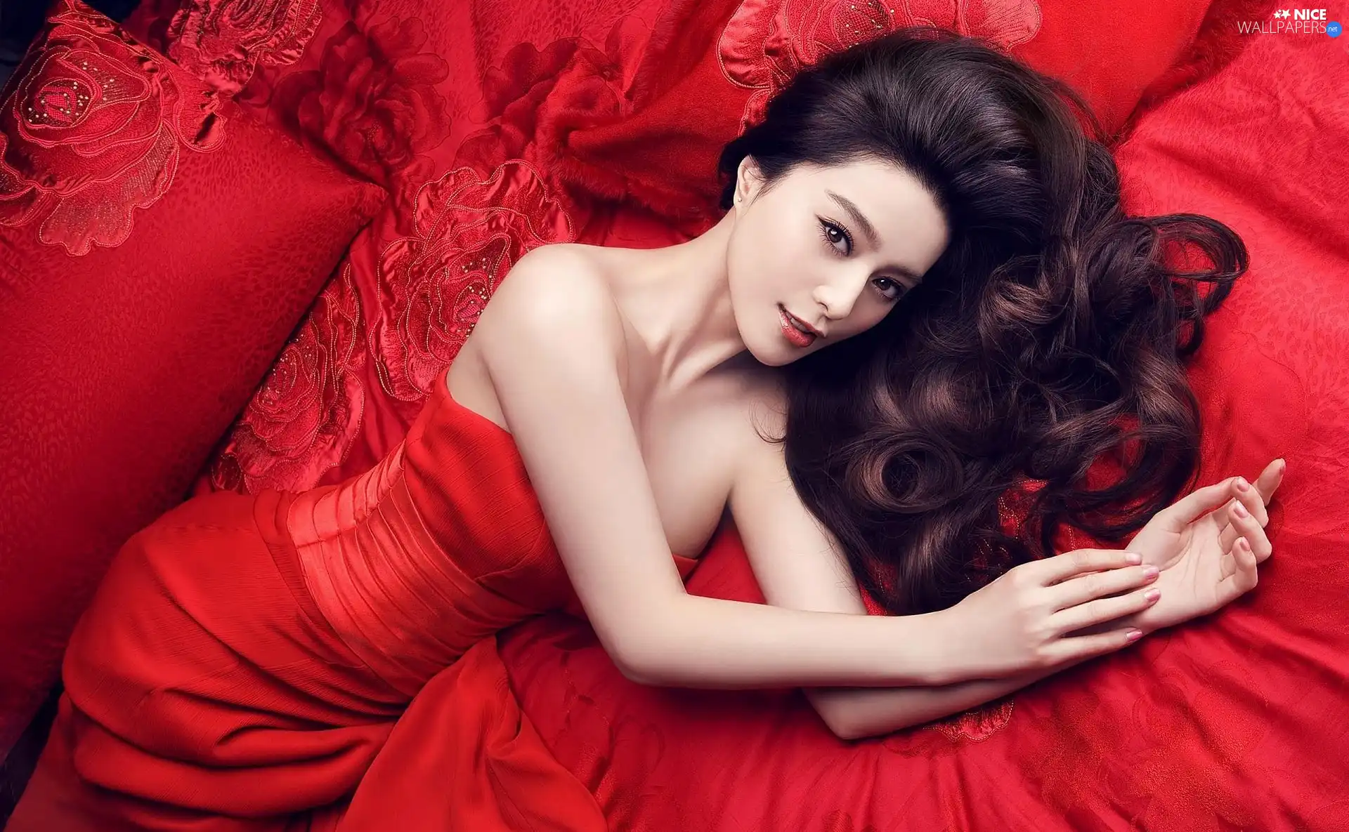 Black, Hair, red hot, dress, Fan Bingbing