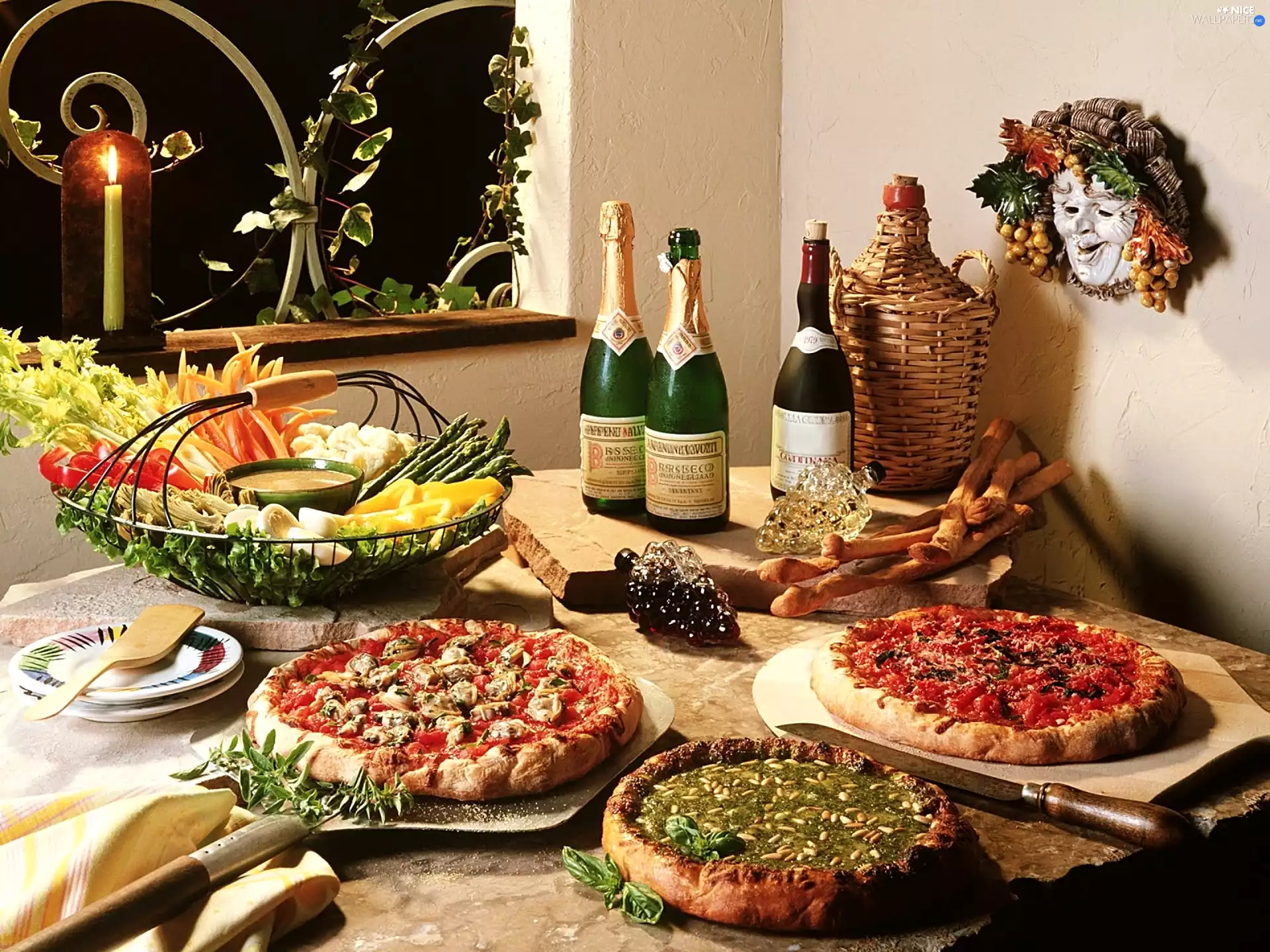 Extras, pizza, Wines
