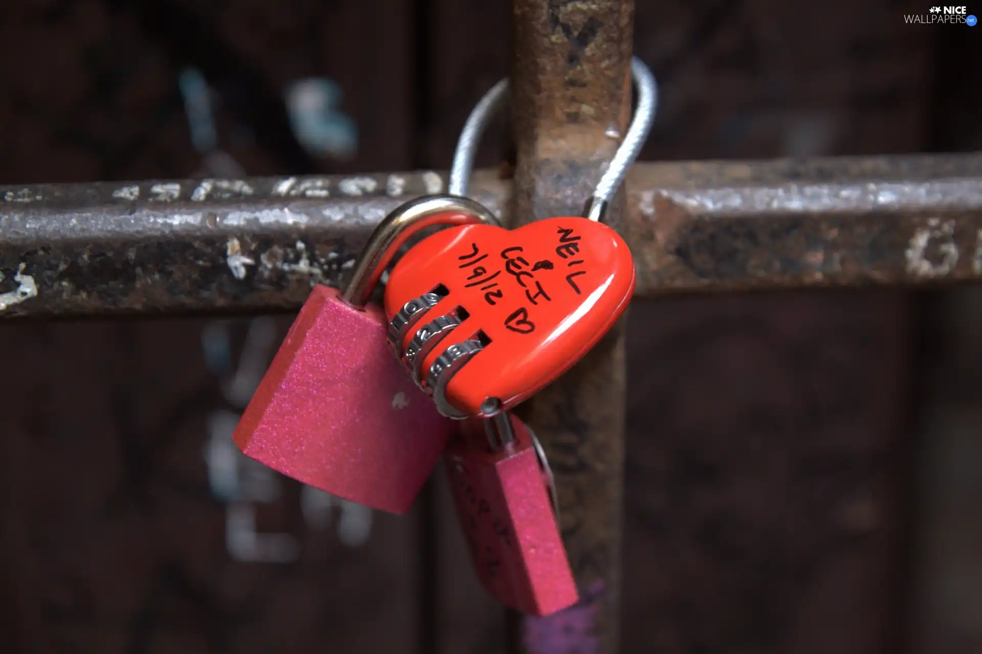Padlocks, Fance