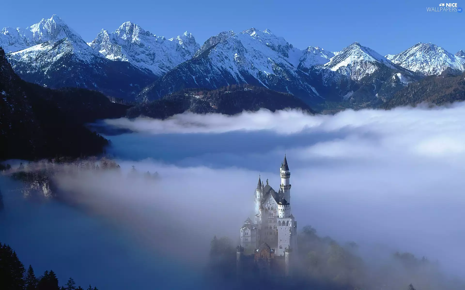 Neuschwanstein, Fog, winter, Castle, Mountains