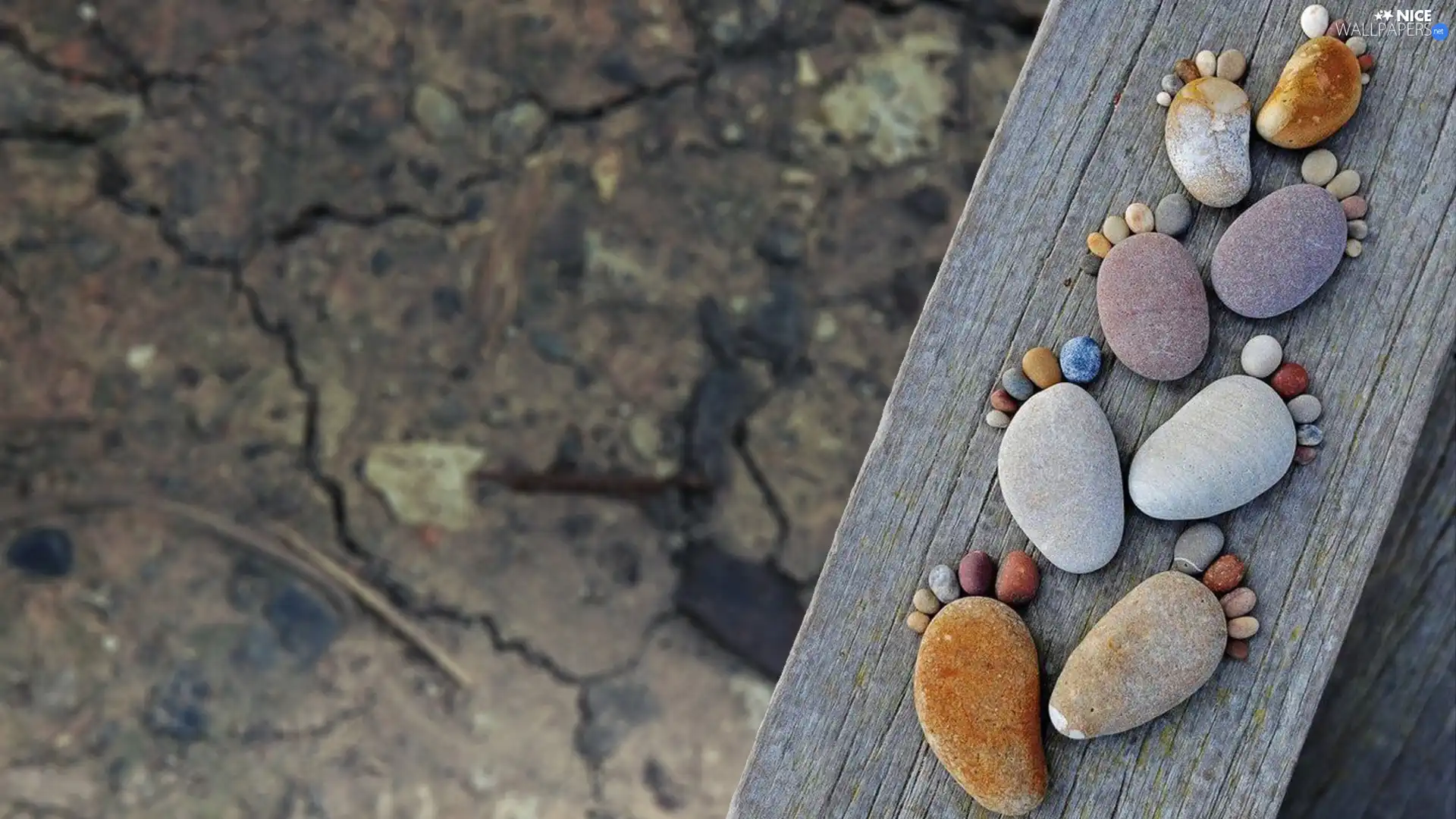 Foot, Stones, fingerprints