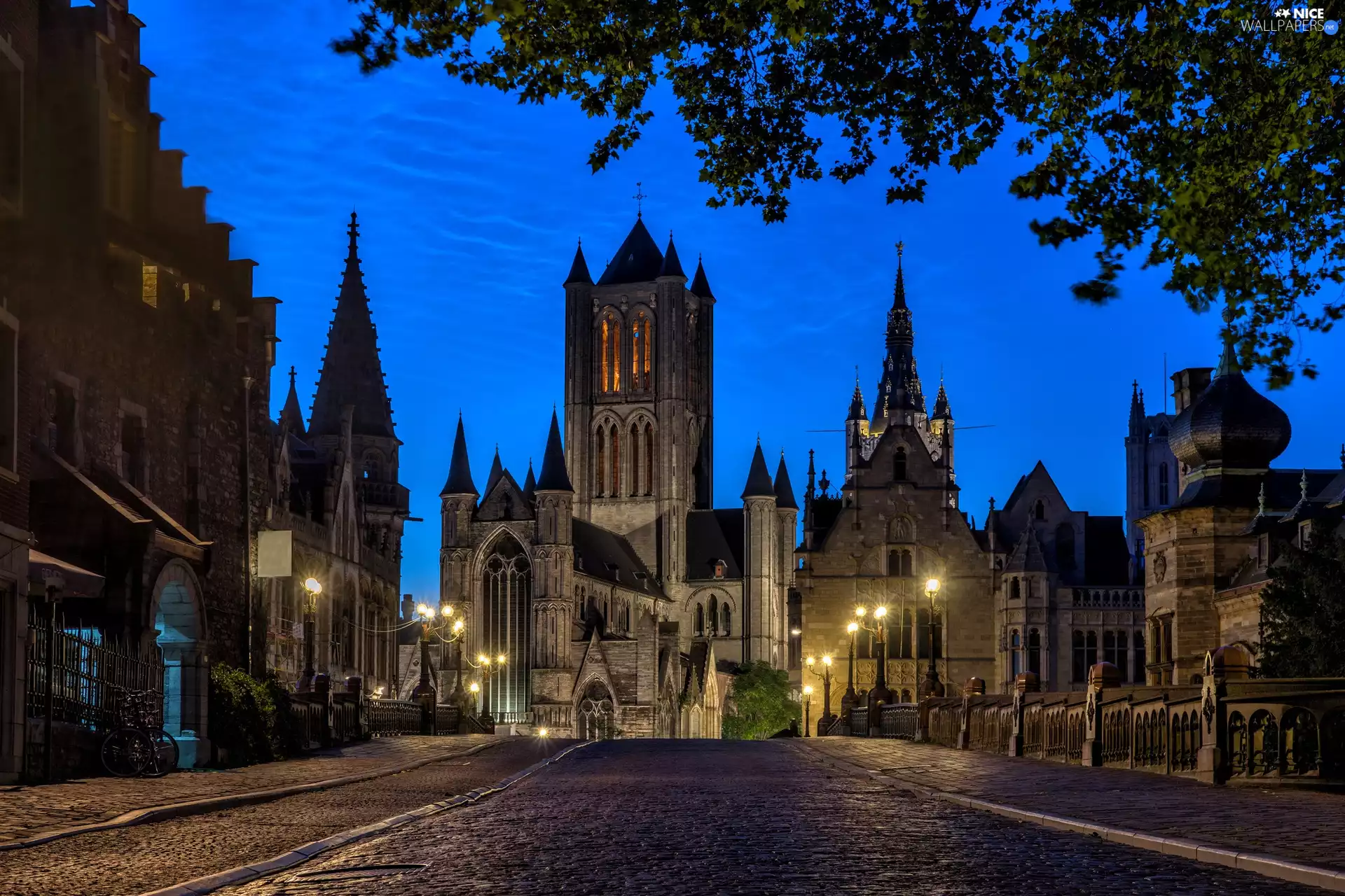 twilight, Torture Museum, Ghent, Belgium, Gravensteen Castle