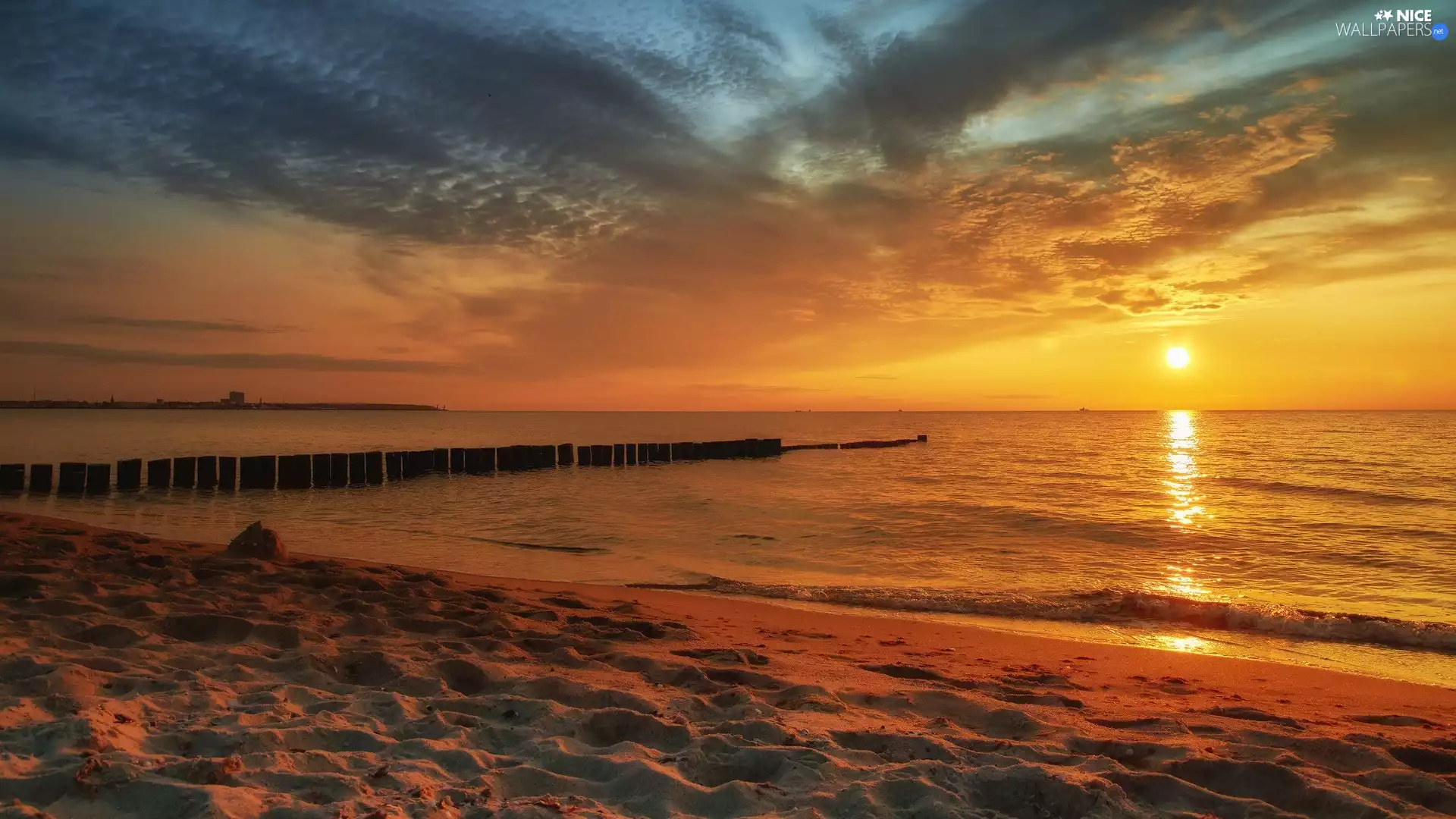 Sand, breakwater, clouds, Great Sunsets, sea