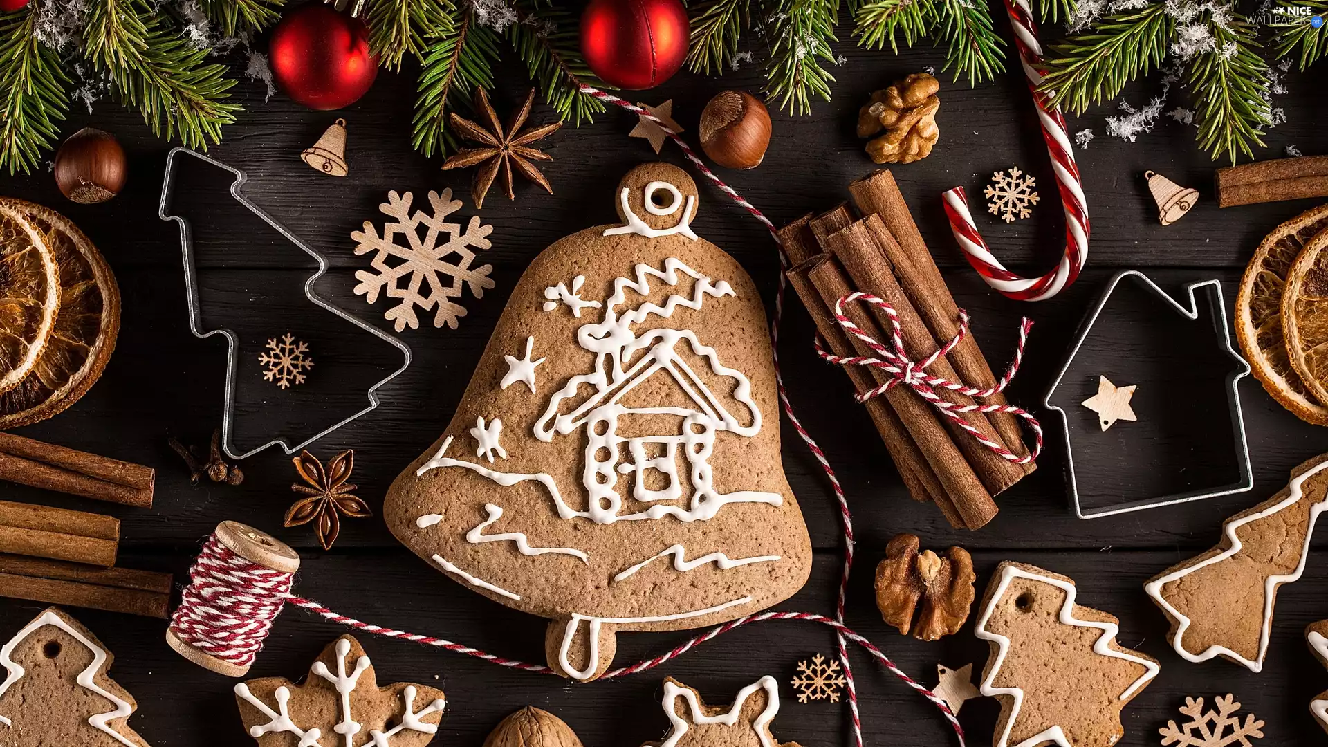 green ones, Twigs, boarding, baubles, cinnamon, Cookies, Christmas, nuts