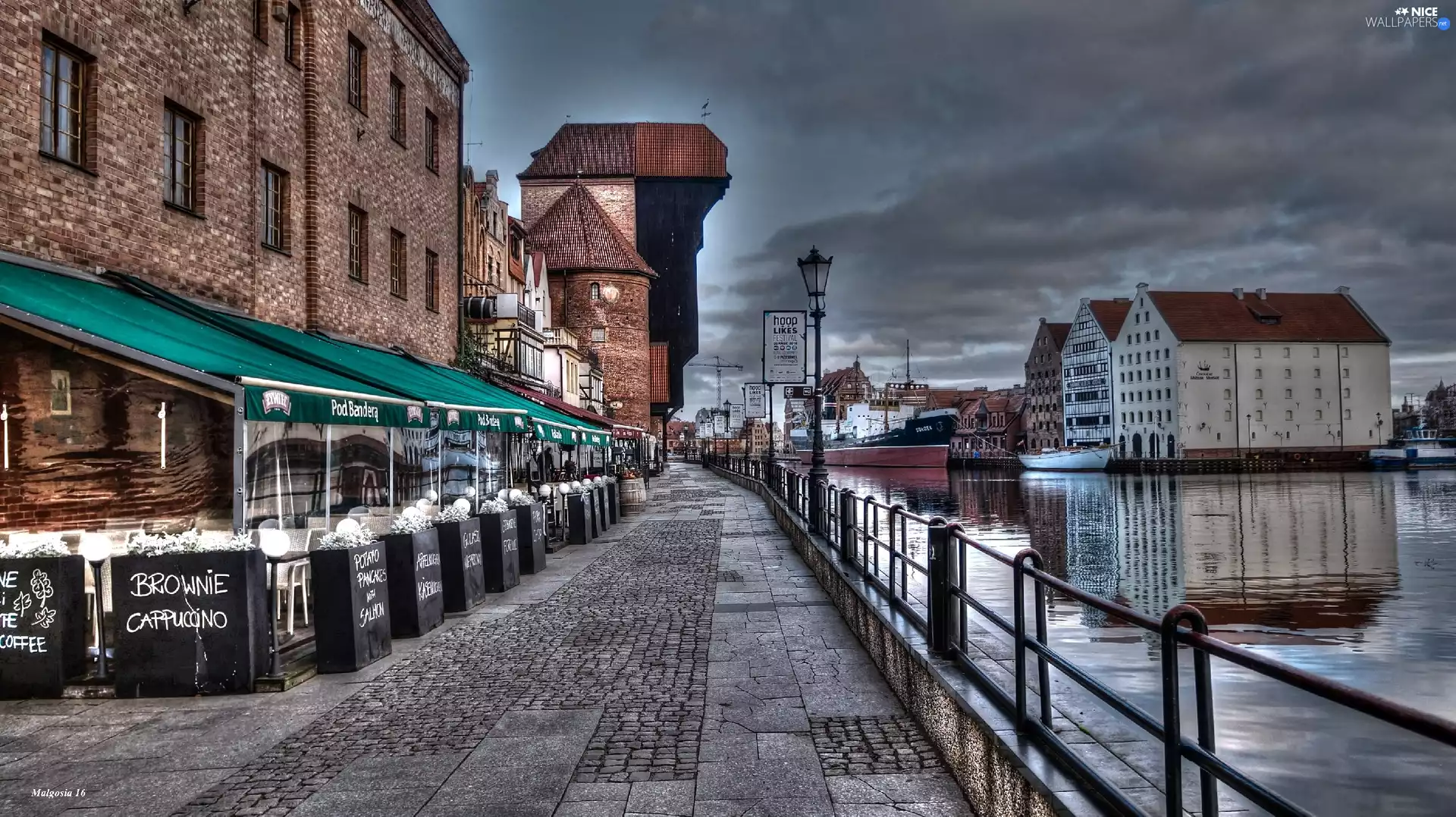 Monument, HDR, wharf, crane, Gdańsk
