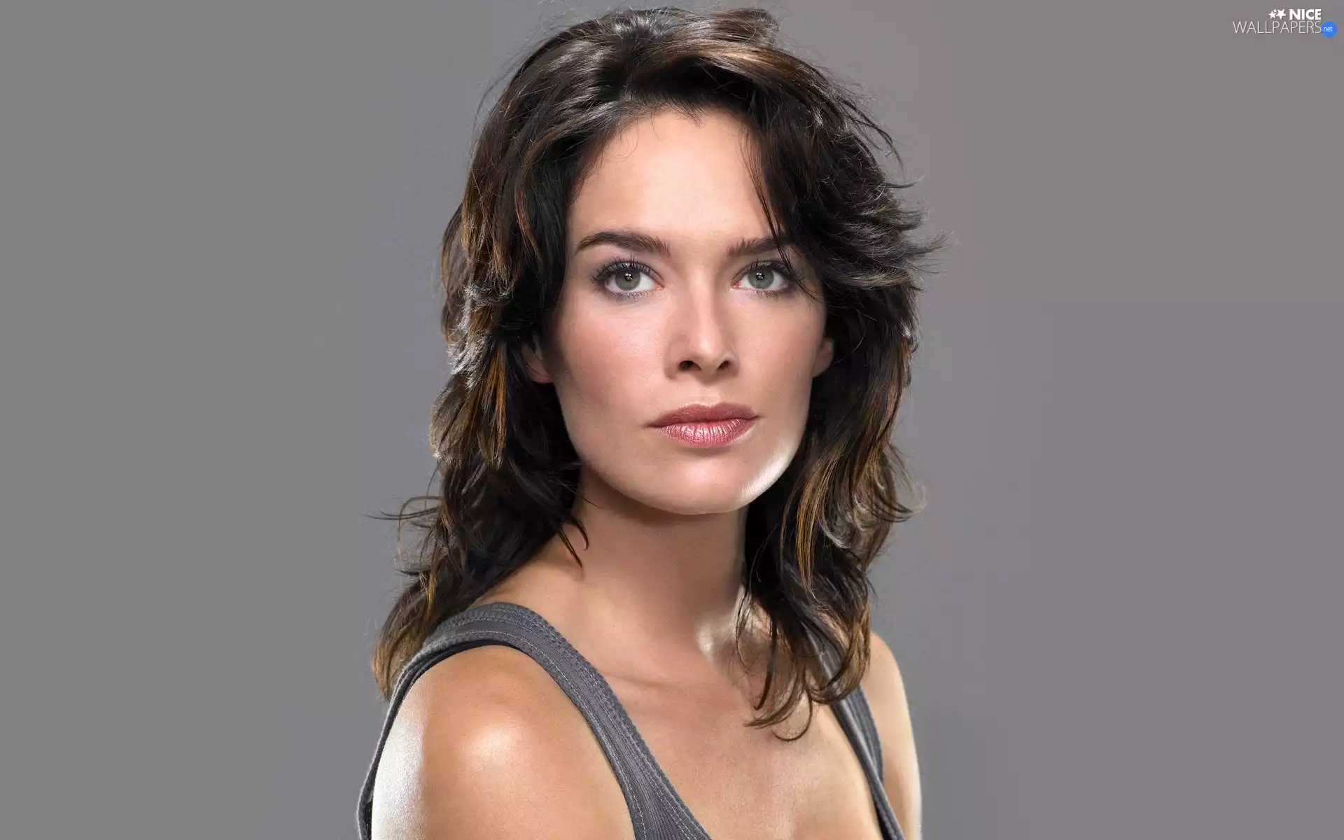 Lena Headey, Gray, top, brunette