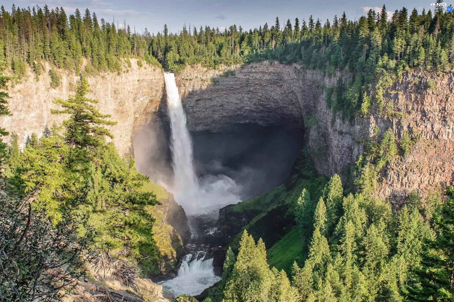 Helmcken Falls