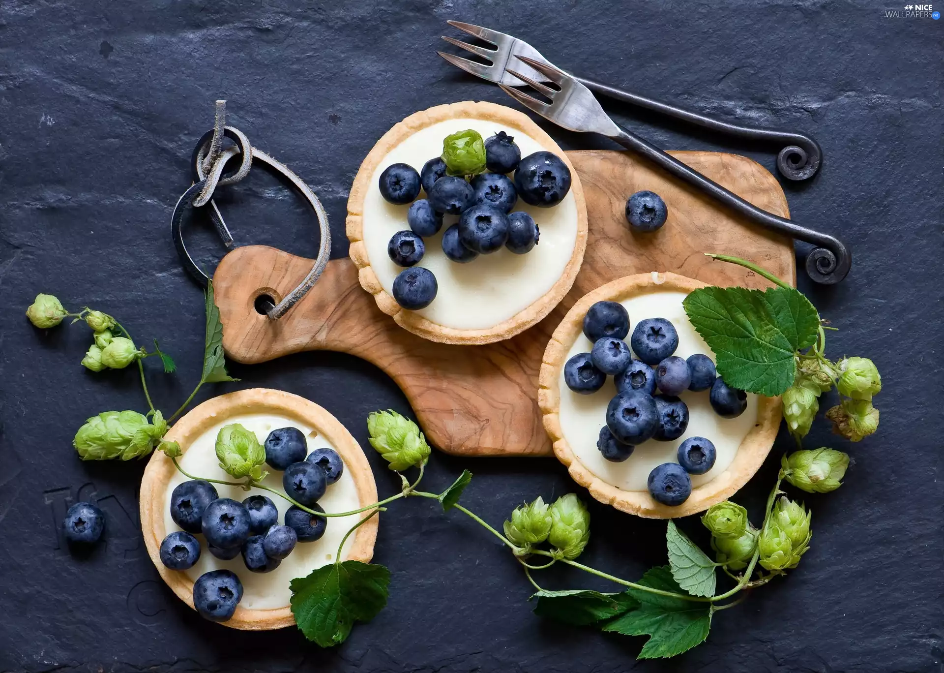 blueberries, Grated, twig, Muffins, little doggies, board, hop