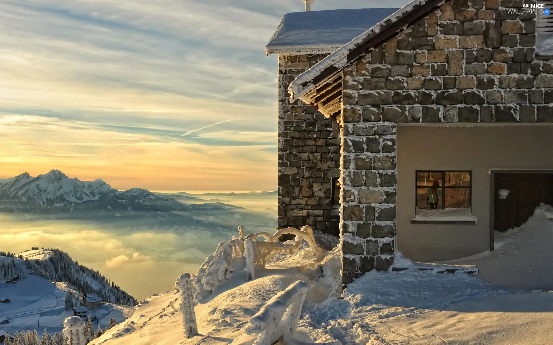 House, rays, Mountains, snow, winter