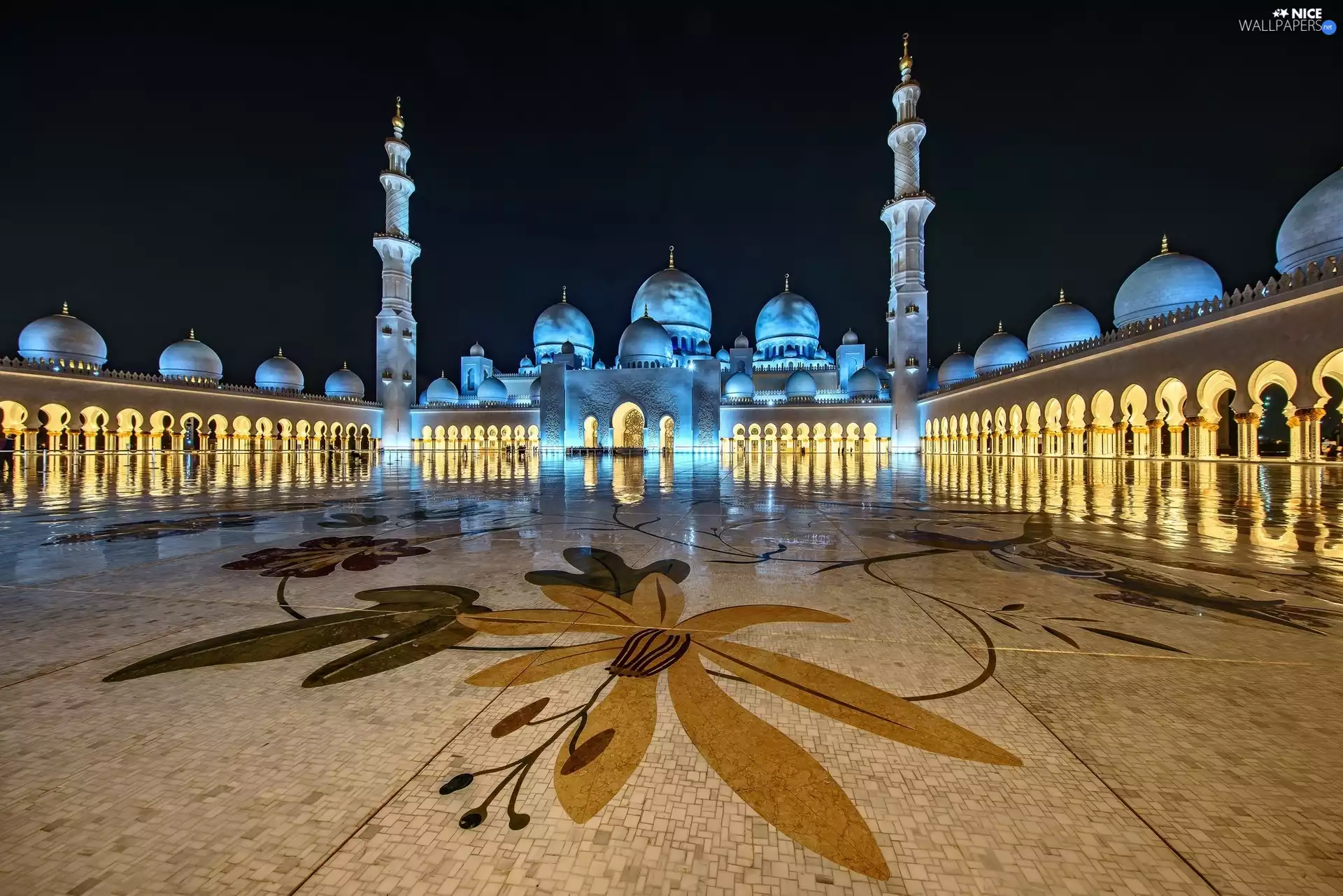 United Arab Emirates, Illuminated Mosque, Abu Dhabi