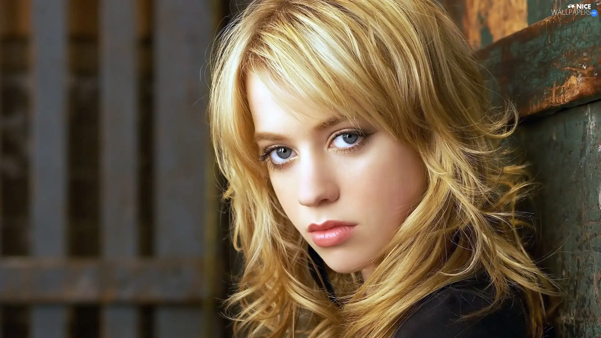 lovely, Alexz Johnson