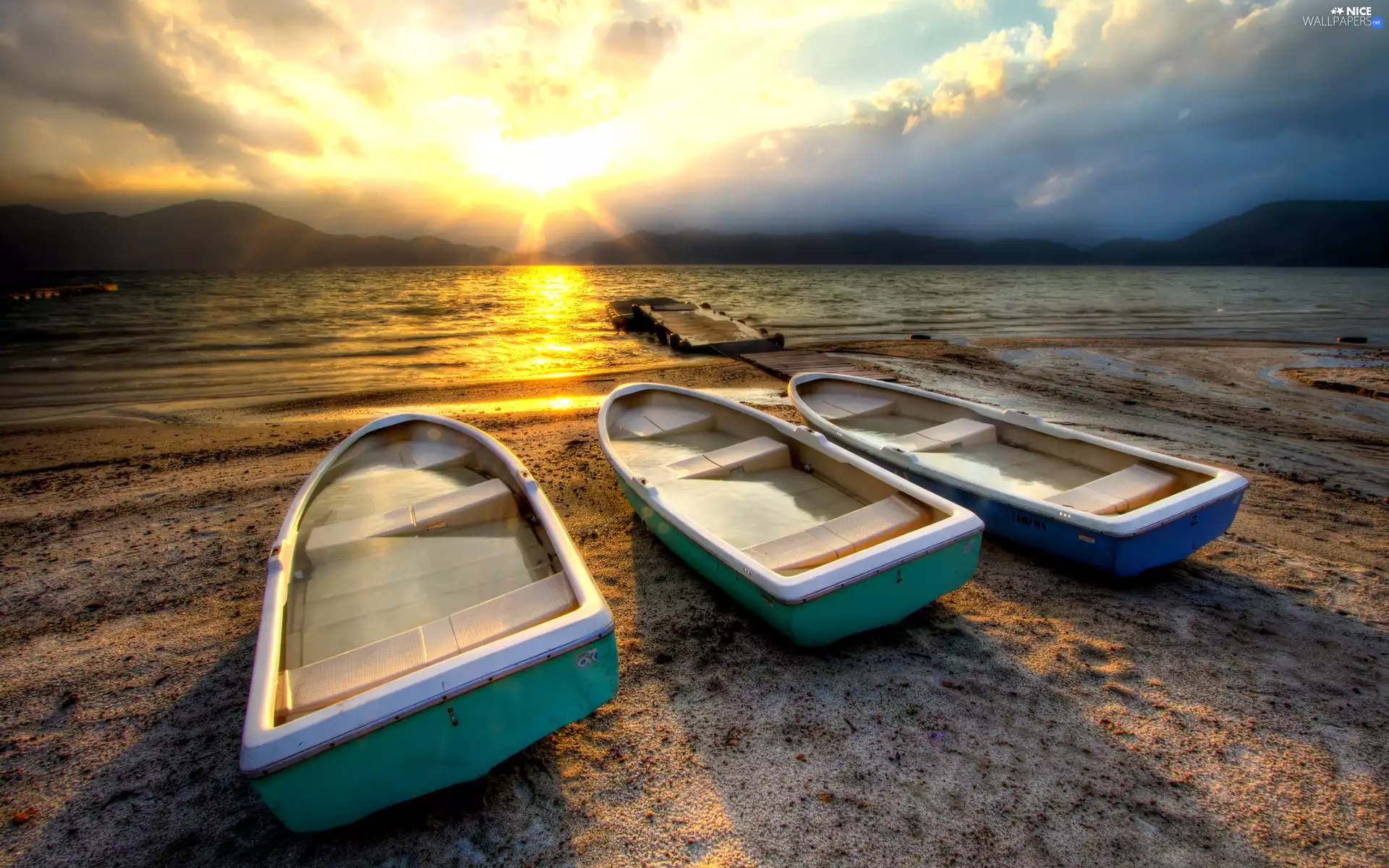 Beaches, Lajbs, sun, sea, west